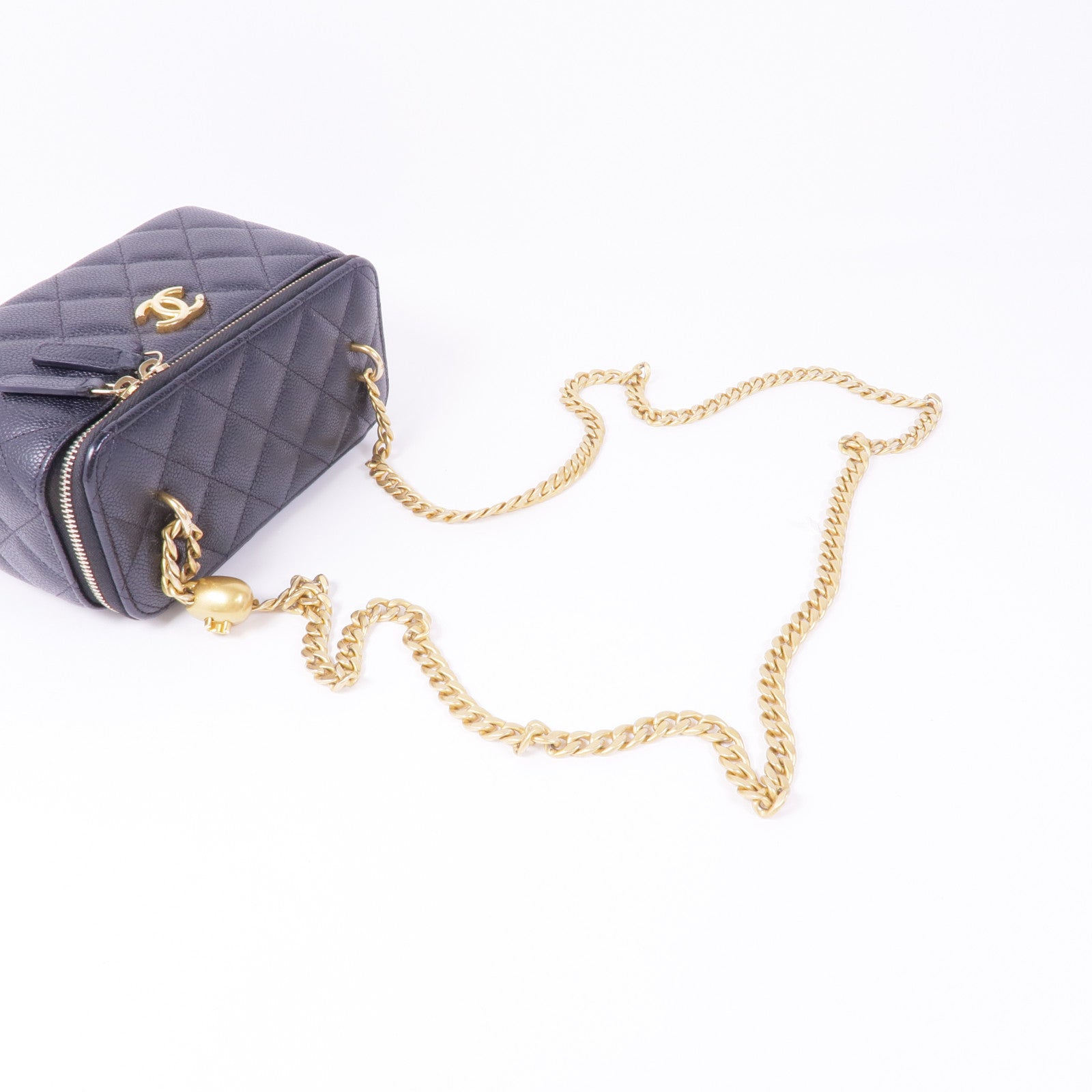 CHANEL 牛皮皮革Vanity Case金扣鏈帶肩背袋