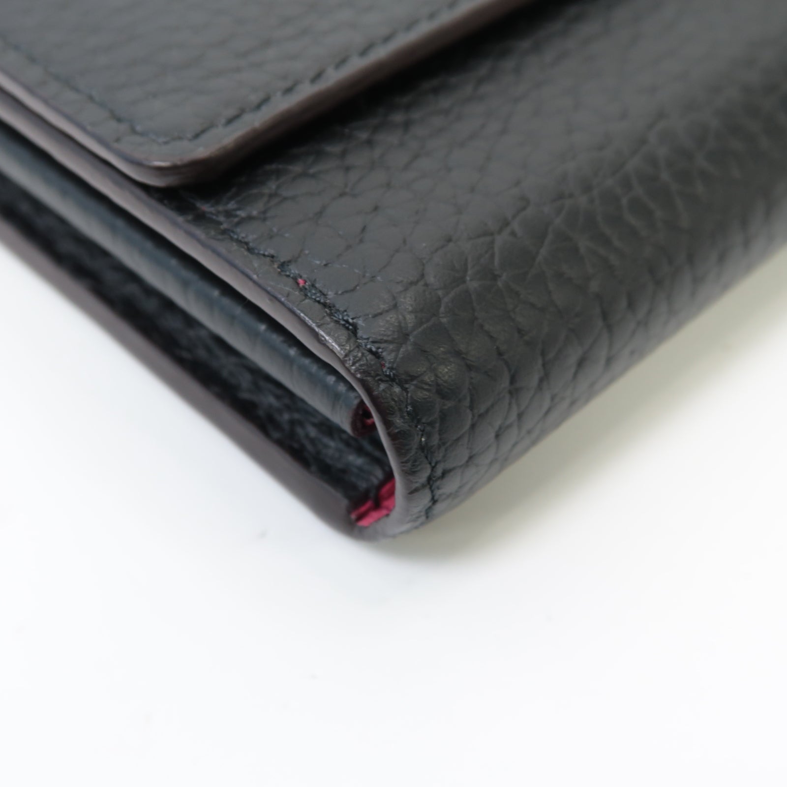 LOUIS VUITTON 【激減優惠】牛皮皮革Capucine Wallet金扣長錢包黒色