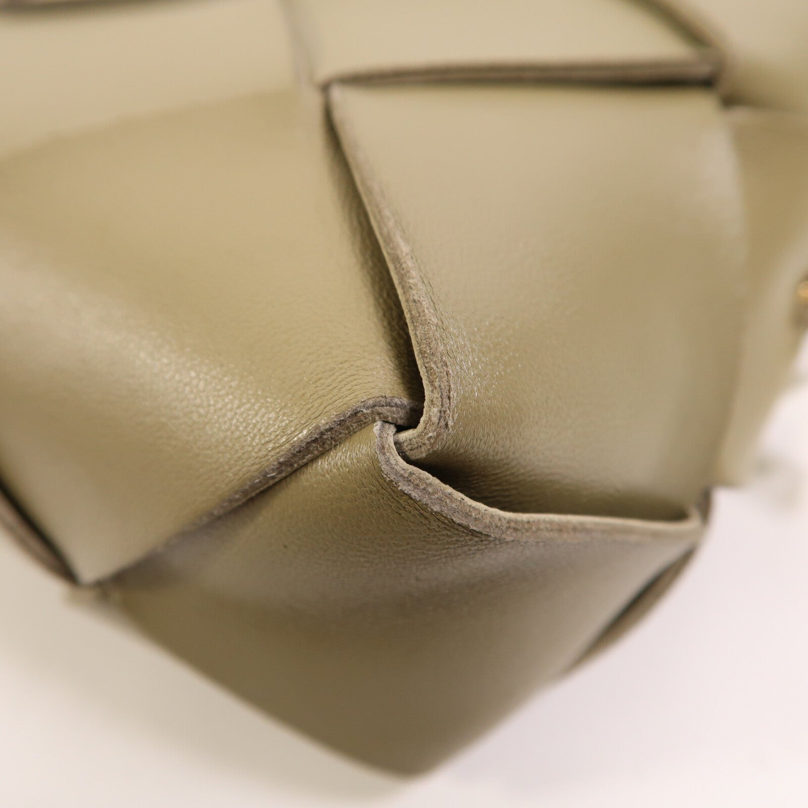BOTTEGA VENETA 【激減優惠】羊皮皮革Shoulder Bag金扣肩背袋