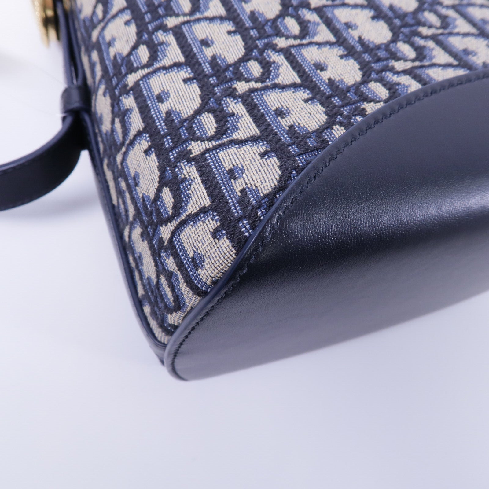 Dior Oblique帆布Medaillon Bucket Bag肩背袋