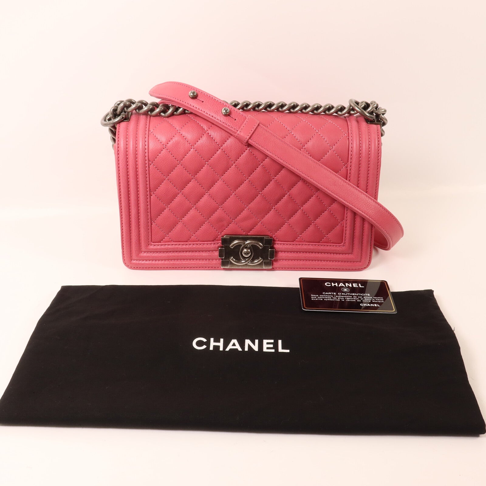 CHANEL 牛皮皮革Boy 25鏈帶肩背袋
