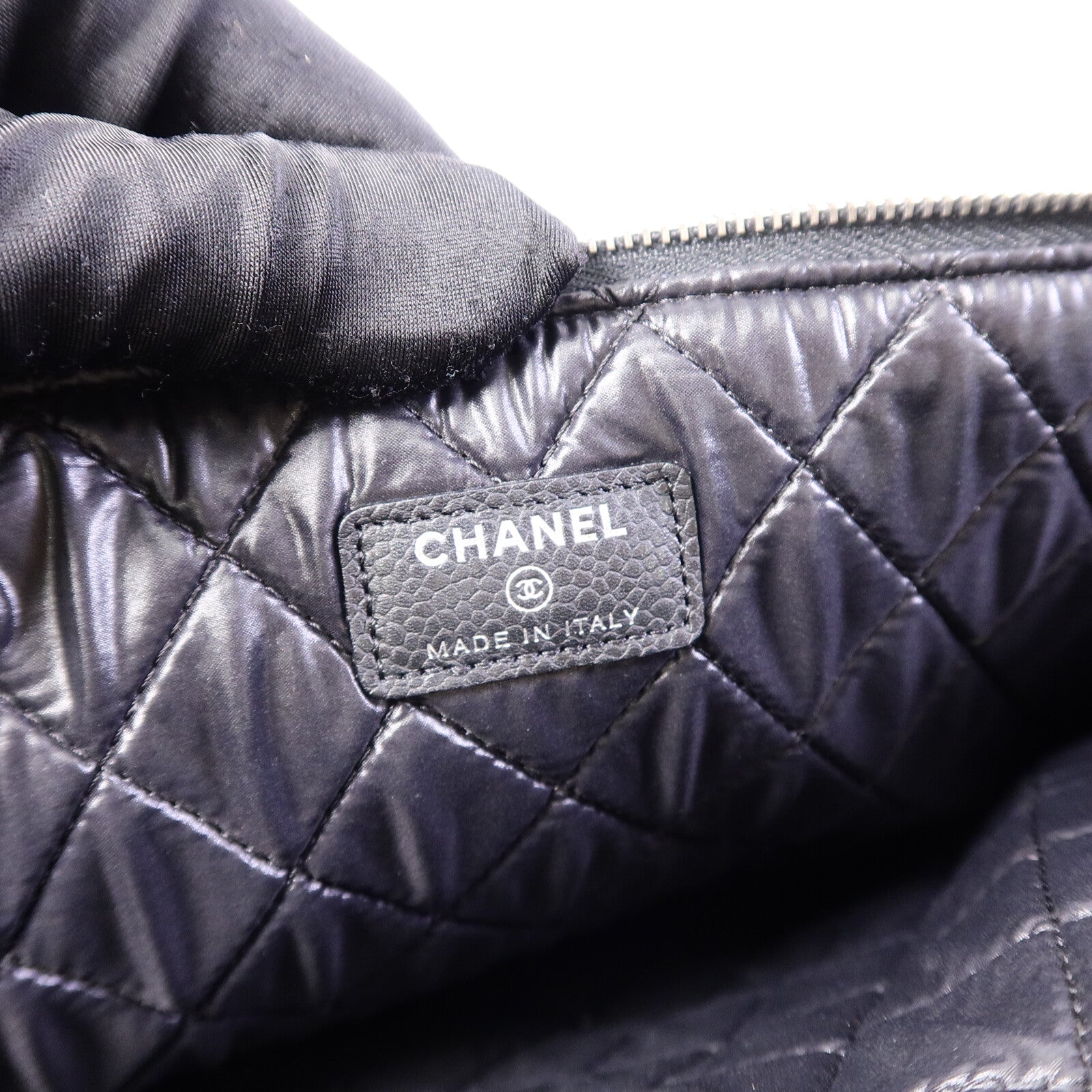 CHANEL 牛皮皮革O Case Large手拿包