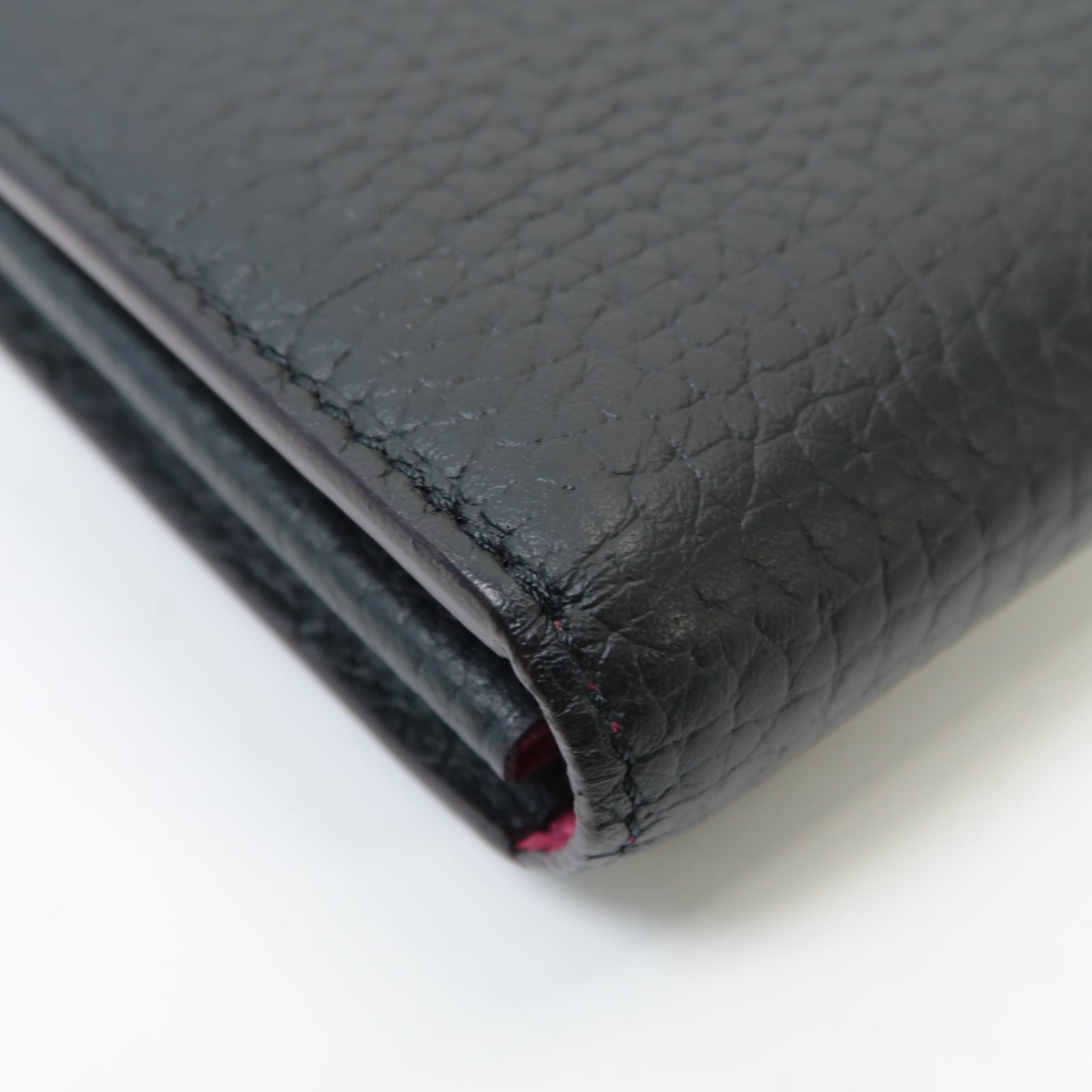 LOUIS VUITTON 【激減優惠】牛皮皮革Capucine Wallet金扣長錢包黒色