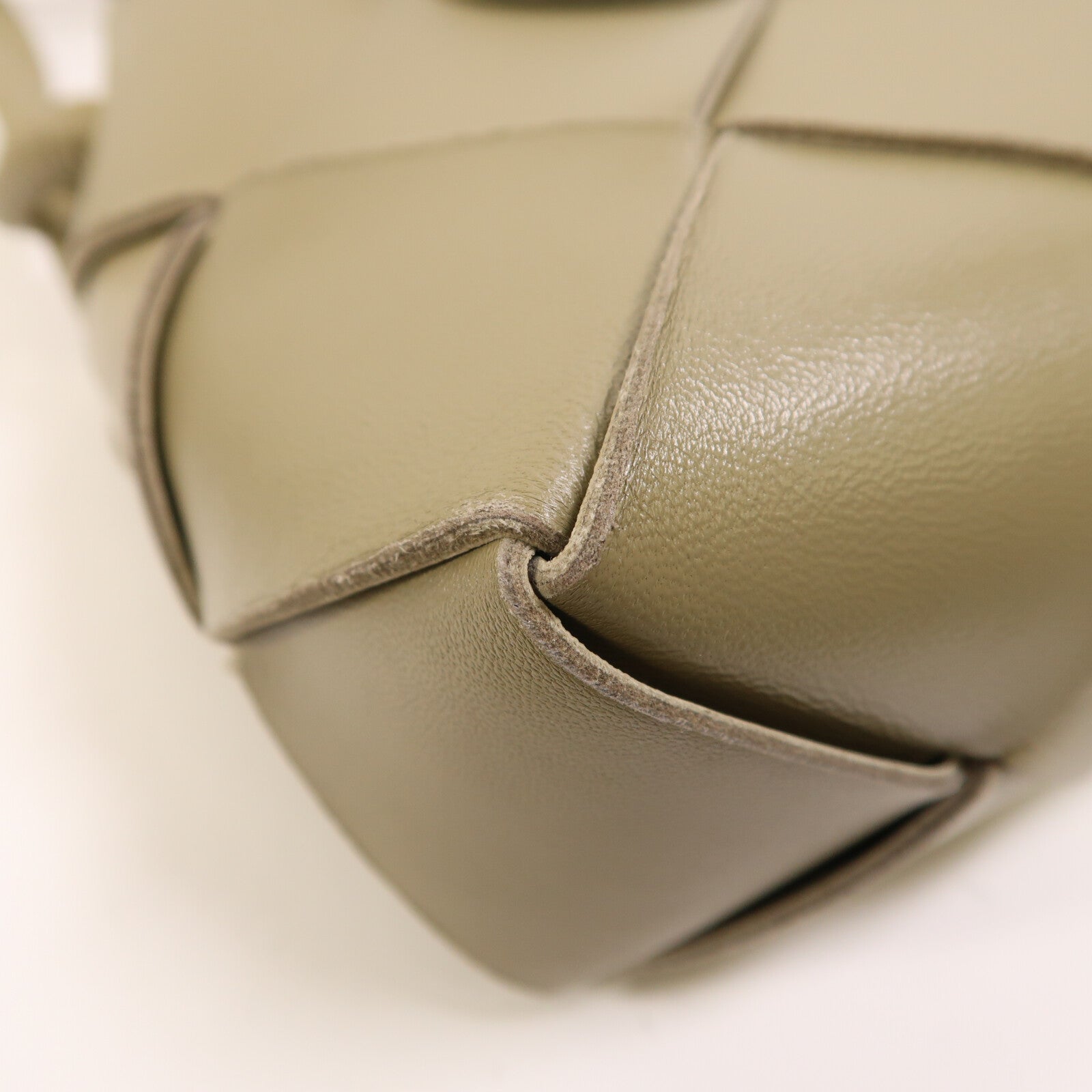 BOTTEGA VENETA 【激減優惠】羊皮皮革Shoulder Bag金扣肩背袋