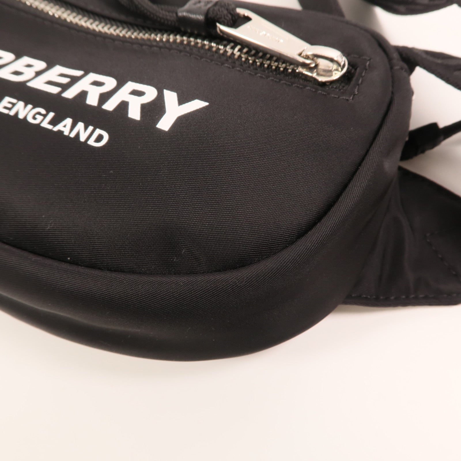 BURBERRY 尼龍Cannon Bag銀扣腰包