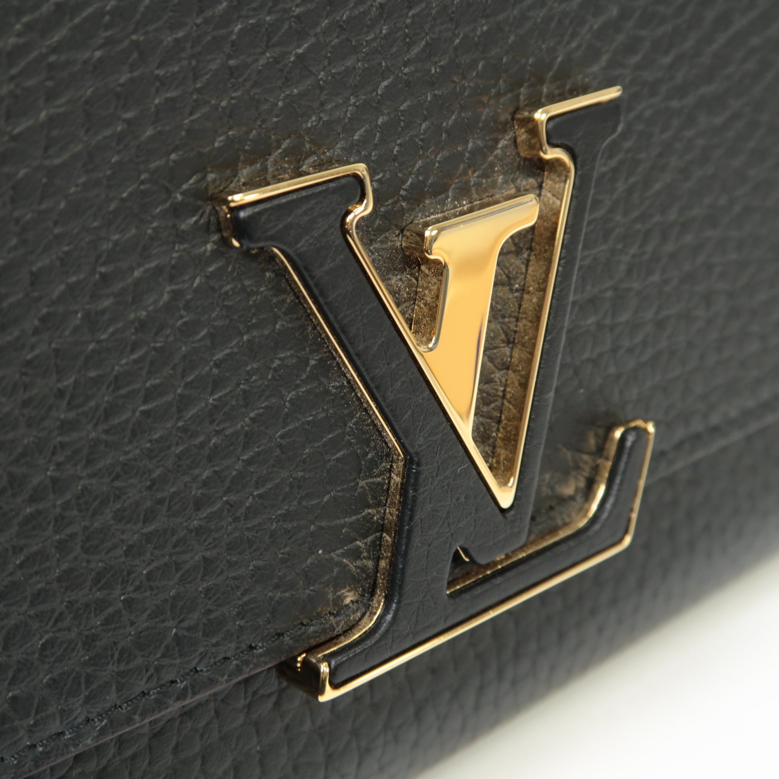 LOUIS VUITTON 【激減優惠】牛皮皮革Capucine Wallet金扣長錢包黒色