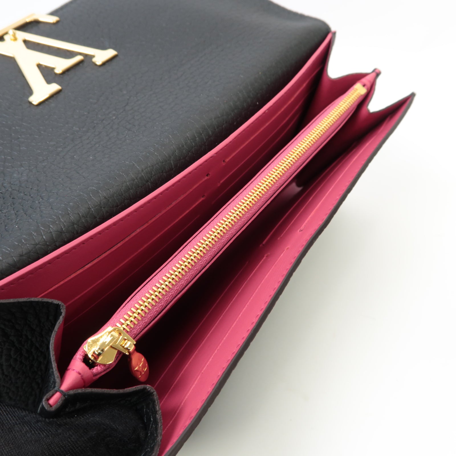 LOUIS VUITTON 【激減優惠】牛皮皮革Capucine Wallet金扣長錢包黒色