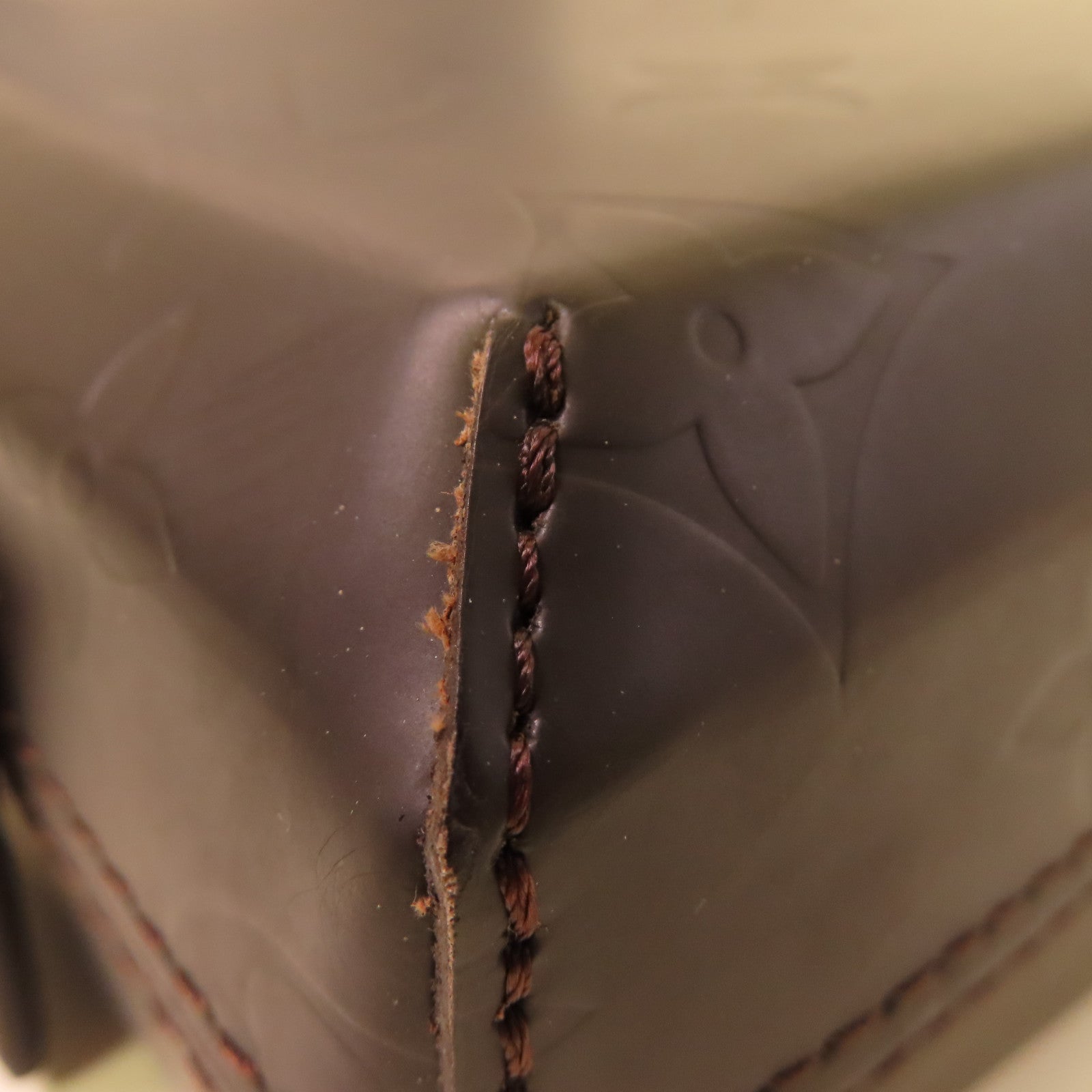 LOUIS VUITTON **【激減優惠】Monogram Glace Bobby Cafe Shoulder Bag肩背袋啡色