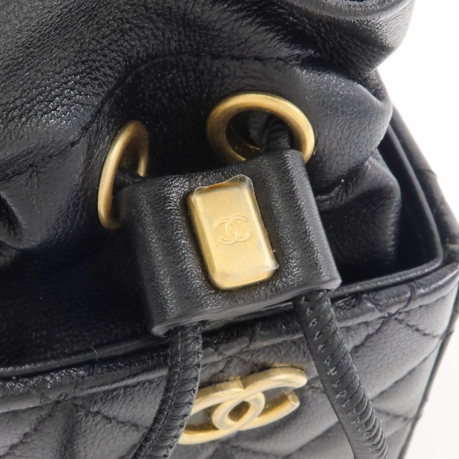 CHANEL 牛皮皮革Mini Drawstring Bucket Bag鏈帶肩背袋