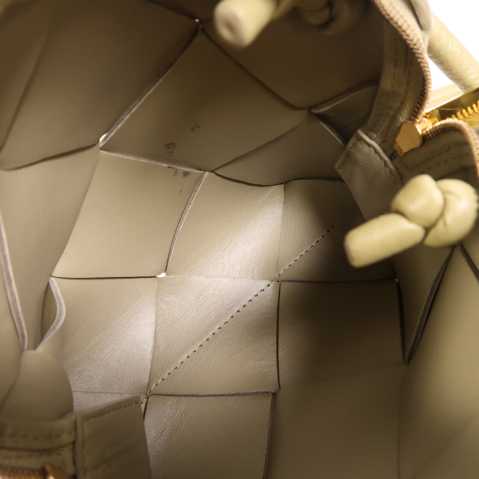 BOTTEGA VENETA 【激減優惠】羊皮皮革Shoulder Bag金扣肩背袋