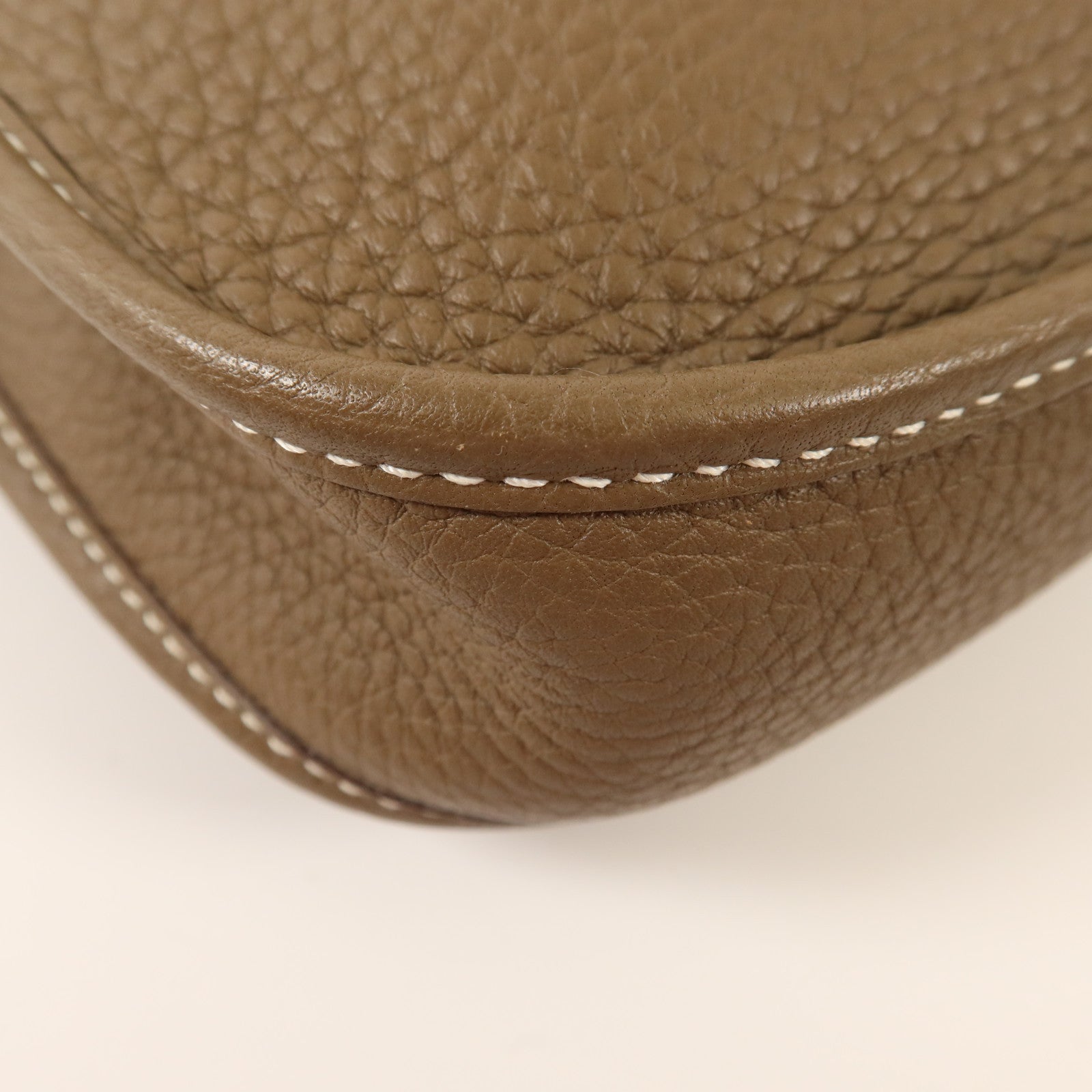 HERMES Clemence皮革Evelyne TPM銀扣肩背袋Etoupe