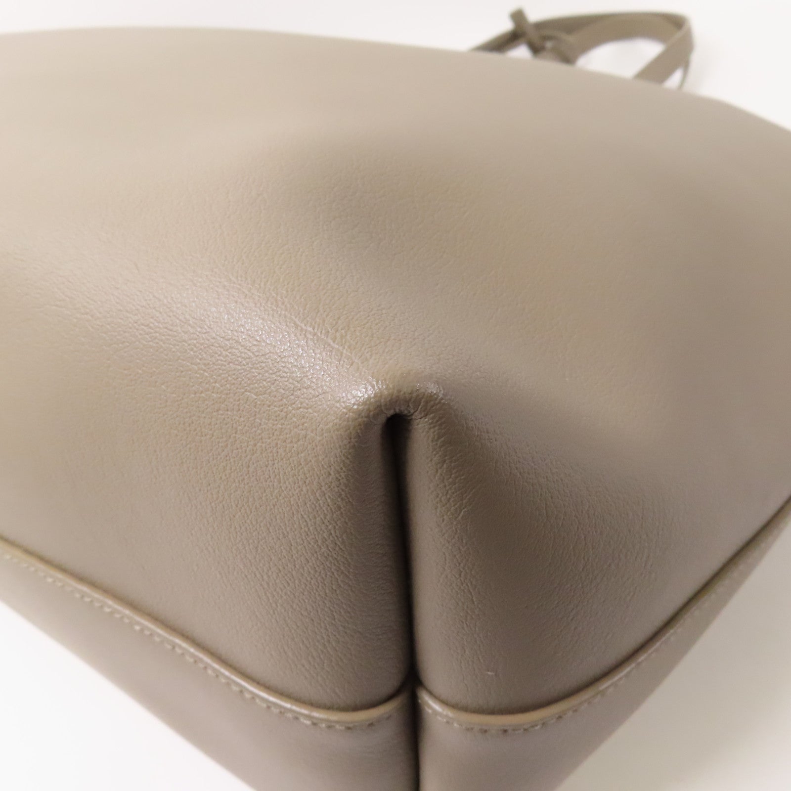 YVES SAINT LAURENT 牛皮皮革Shoulder Bag肩背袋