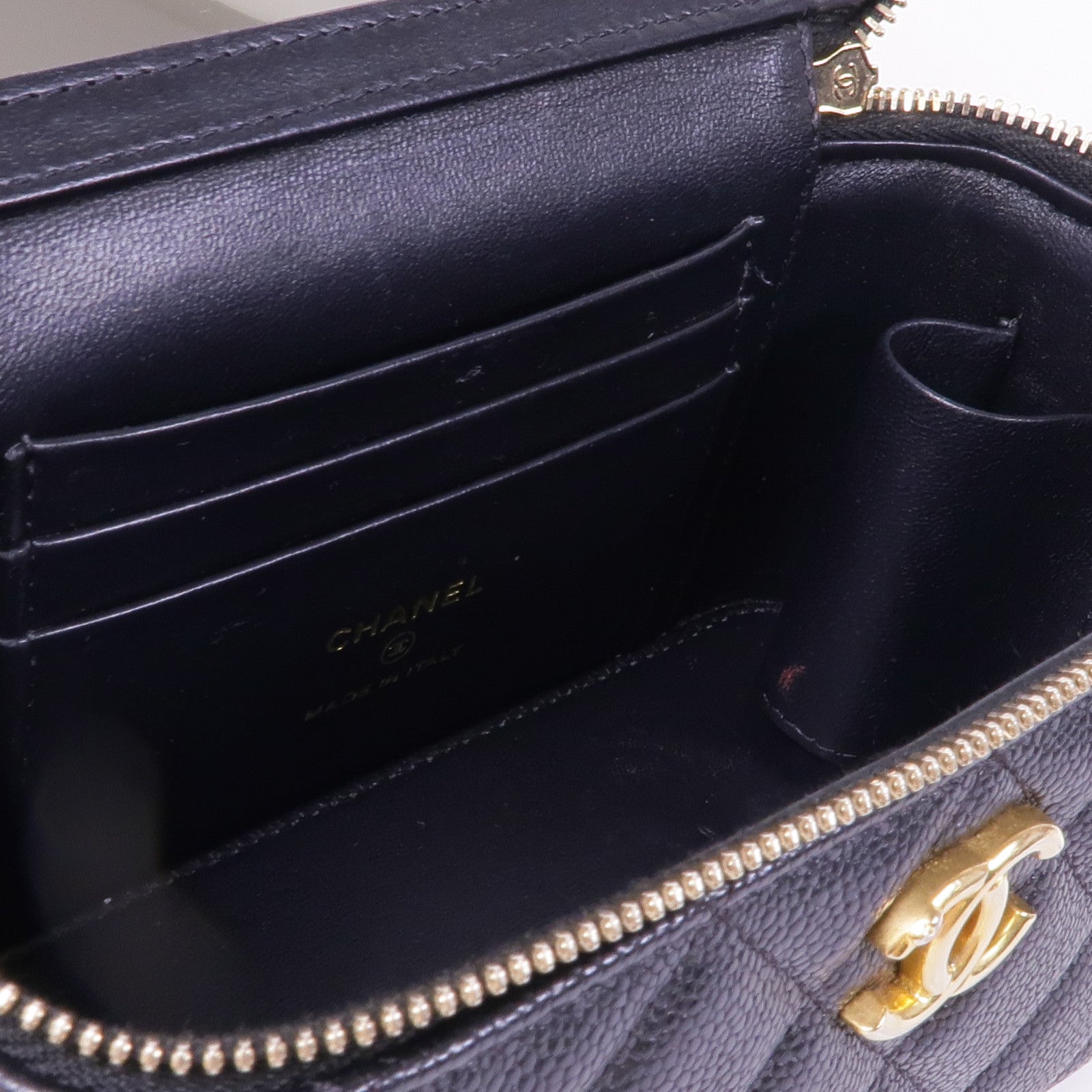 CHANEL 牛皮皮革Vanity Case金扣鏈帶肩背袋