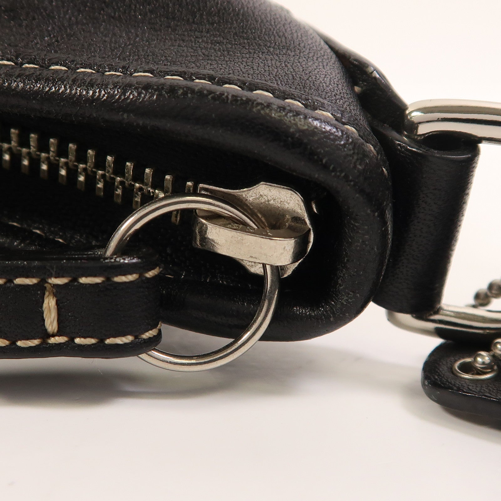 COACH 牛皮皮革Hand Bag銀扣肩背袋