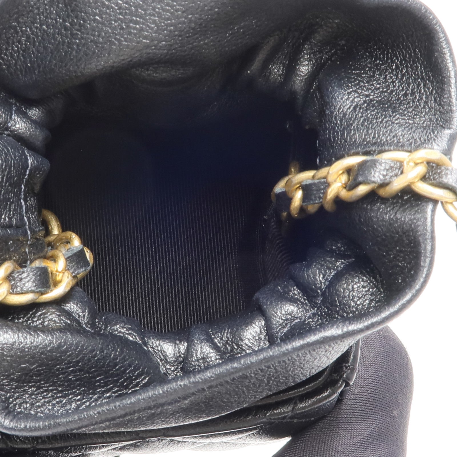 CHANEL 牛皮皮革Mini Drawstring Bucket Bag鏈帶肩背袋