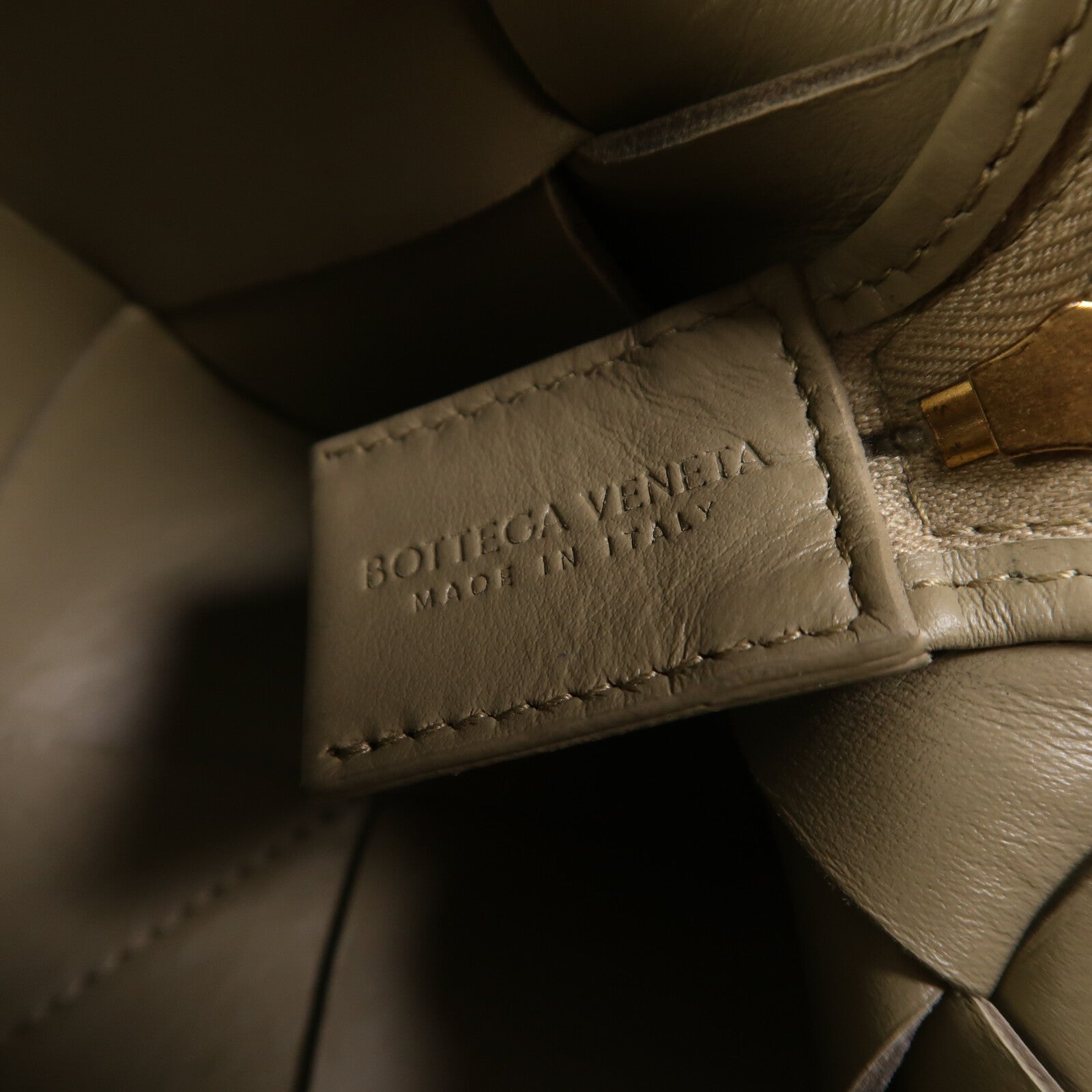 BOTTEGA VENETA 【激減優惠】羊皮皮革Shoulder Bag金扣肩背袋