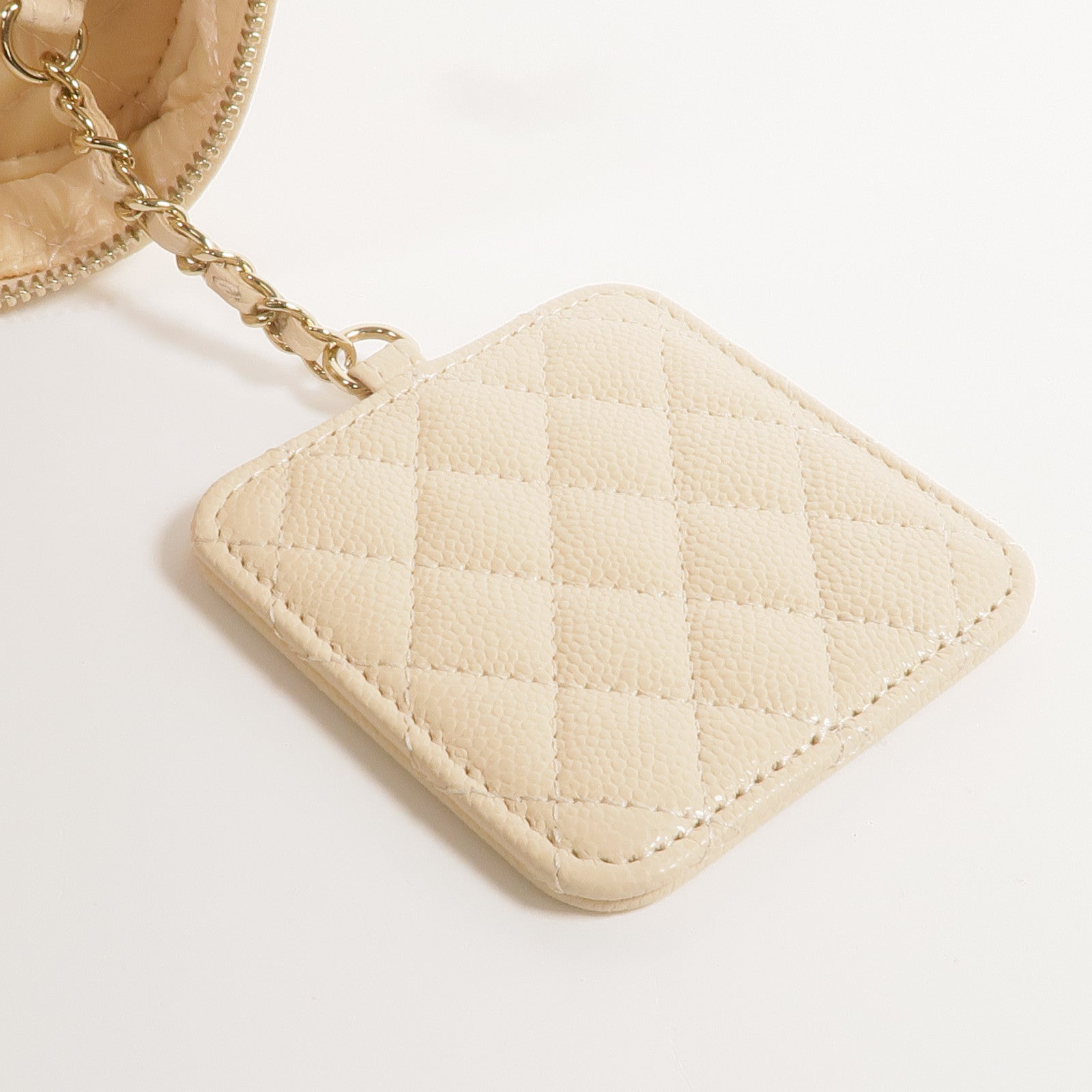 CHANEL 牛皮皮革Vanity Pouch金扣手挽袋/化妝袋