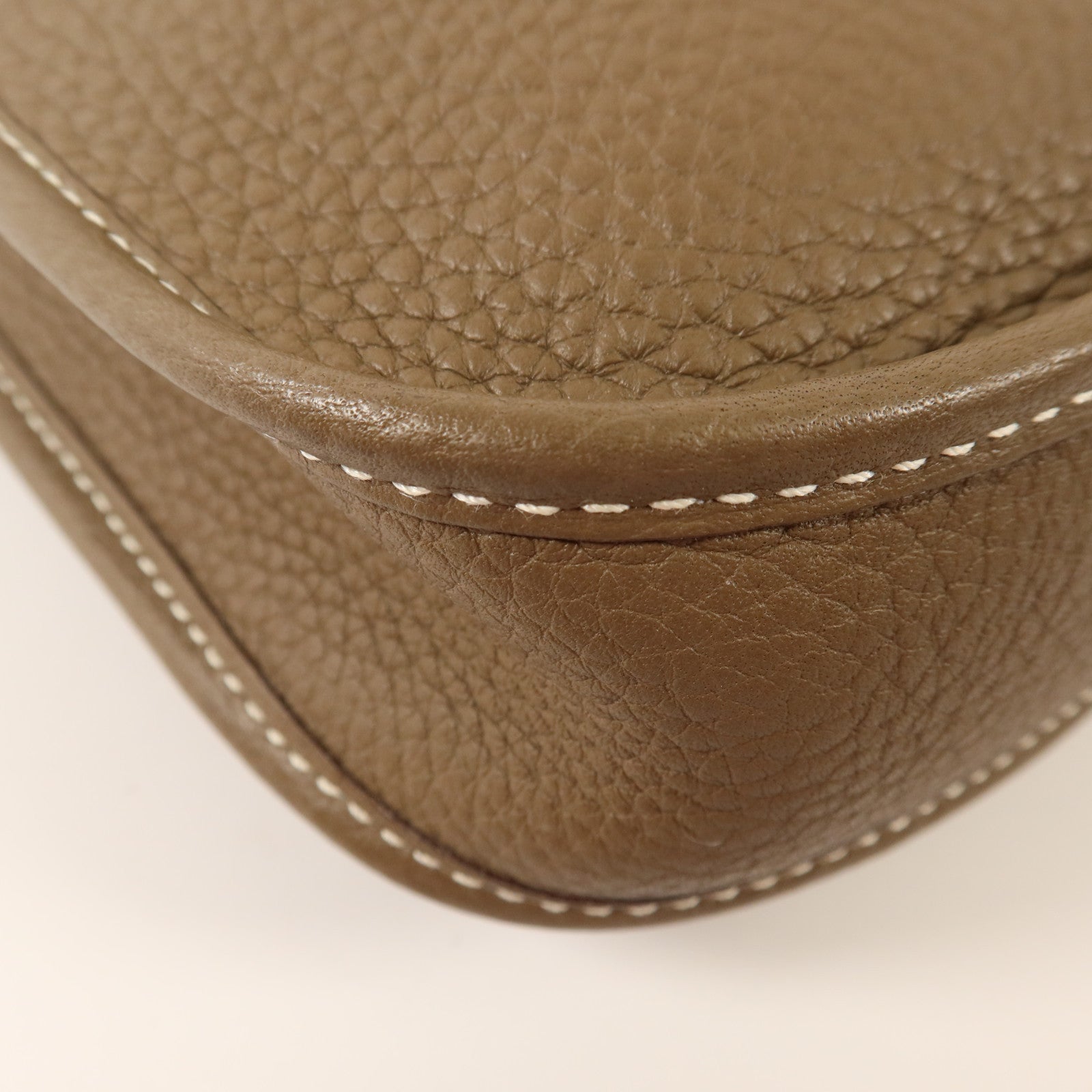 HERMES Clemence皮革Evelyne TPM銀扣肩背袋Etoupe