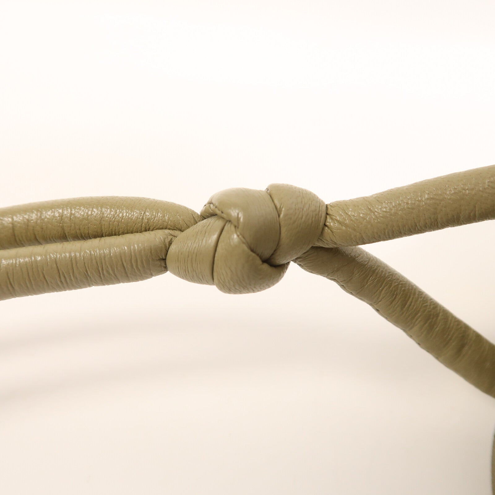 BOTTEGA VENETA 羊皮皮革Shoulder Bag金扣肩背袋