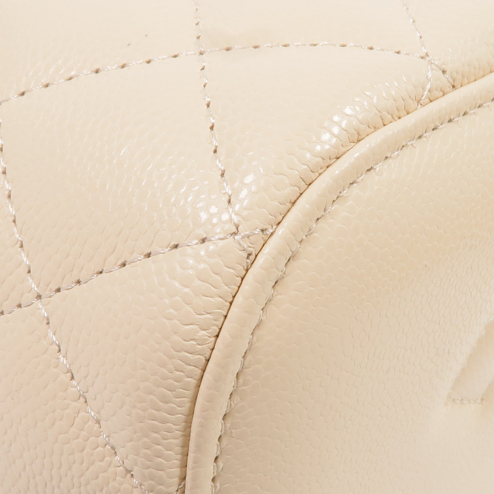 CHANEL 牛皮皮革Vanity Pouch金扣手挽袋/化妝袋