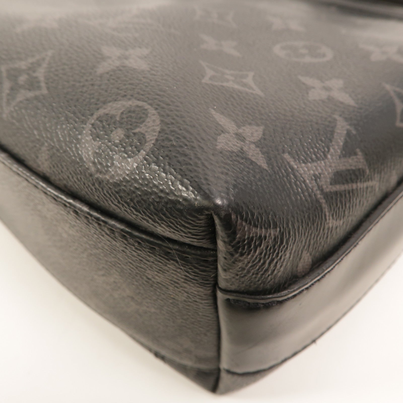 LOUIS VUITTON Monogram Eclipse Odyssey Messenger PM肩背袋
