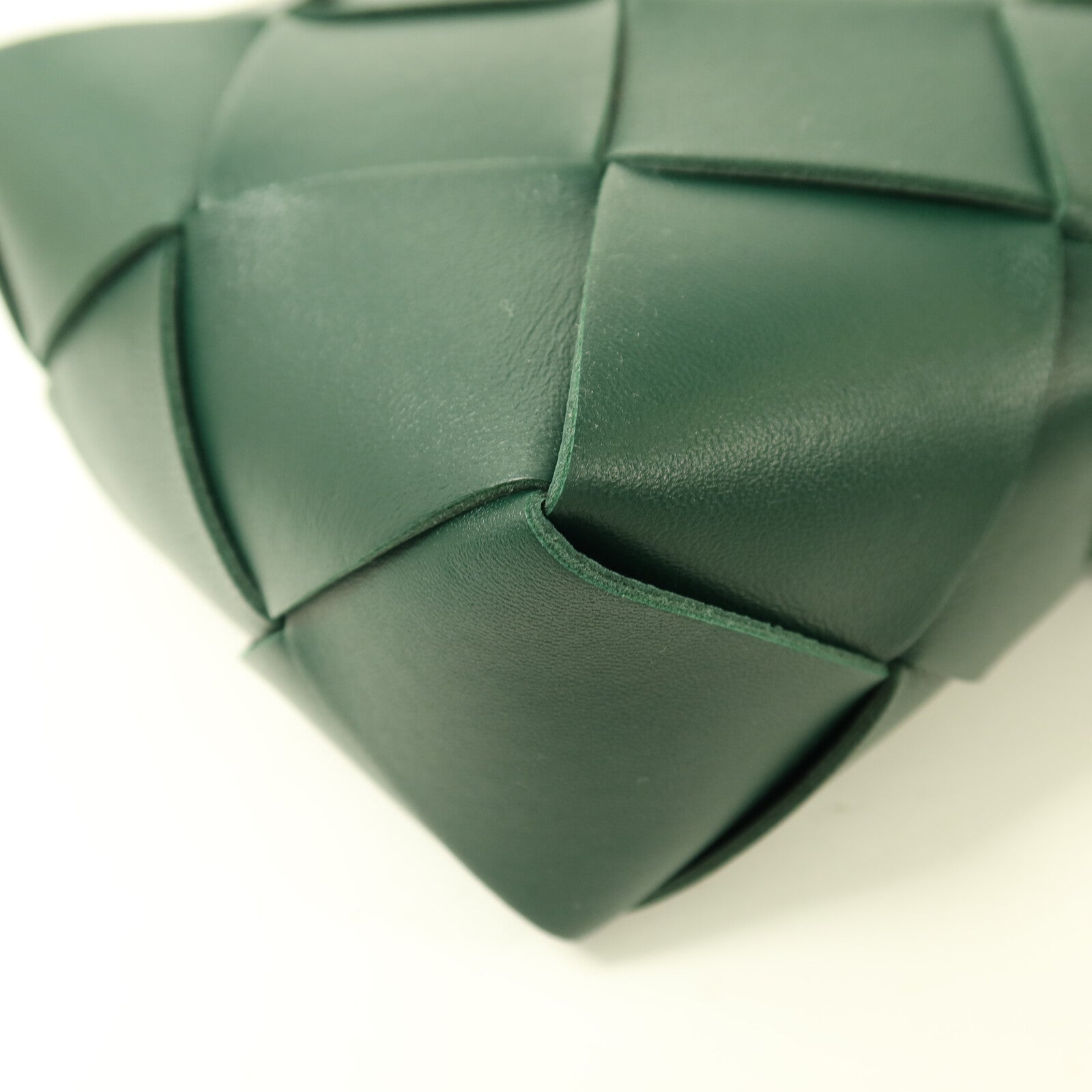 BOTTEGA VENETA 羊皮皮革Cassette Camera金扣肩背袋