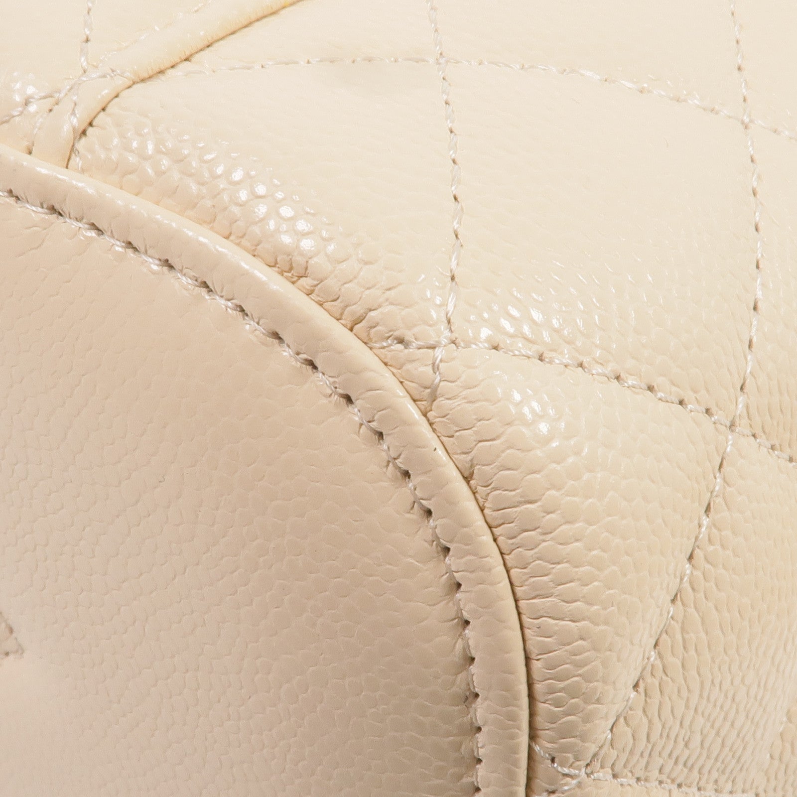 CHANEL 牛皮皮革Vanity Pouch金扣手挽袋/化妝袋