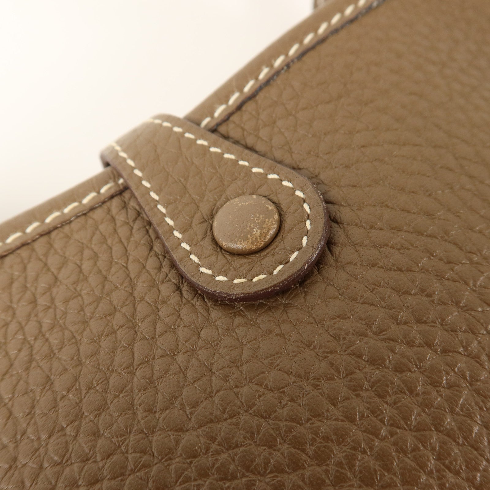 HERMES Clemence皮革Evelyne TPM銀扣肩背袋Etoupe