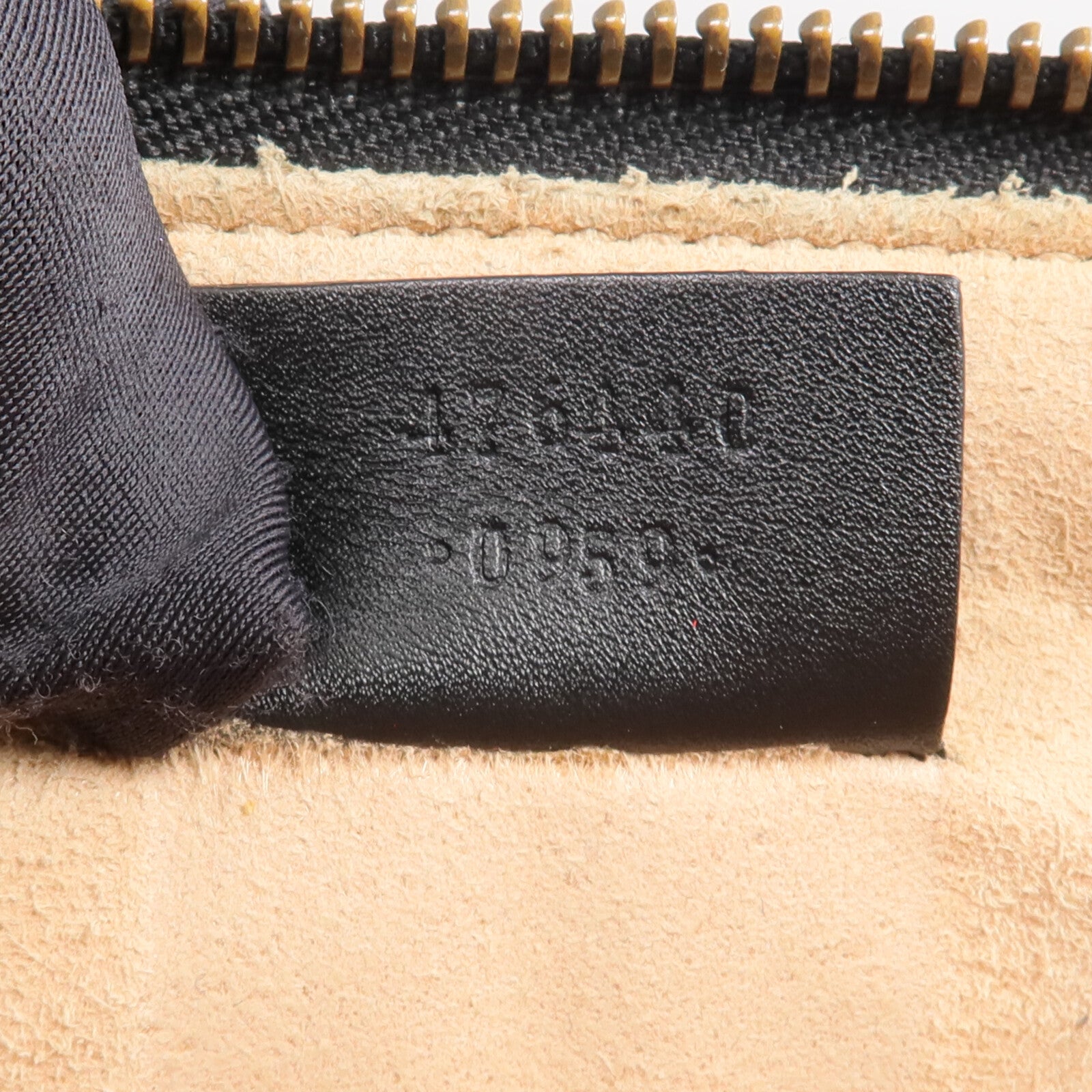 GUCCI 牛皮皮革Clutch/Pouch金扣手拿包