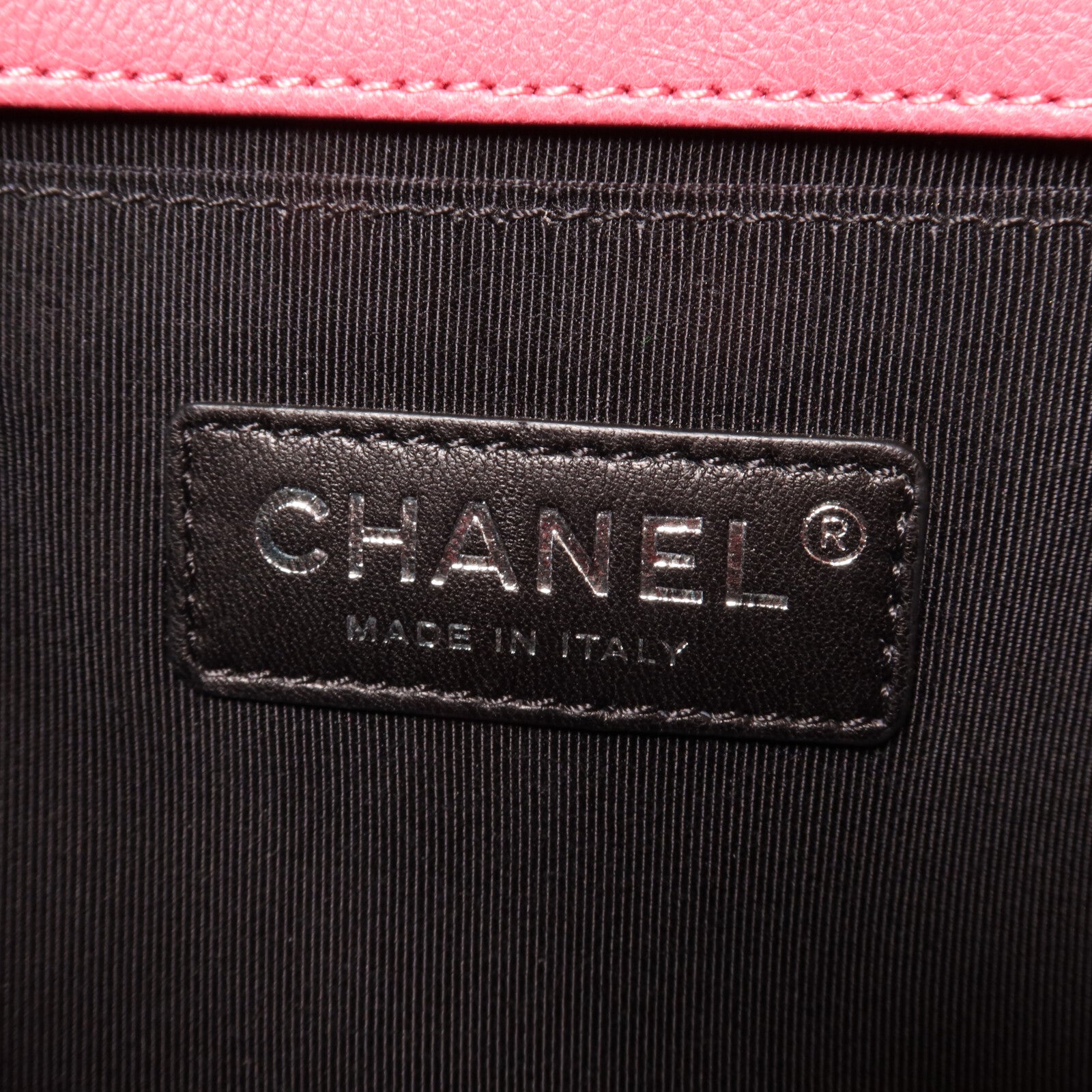 CHANEL 牛皮皮革Boy 25鏈帶肩背袋