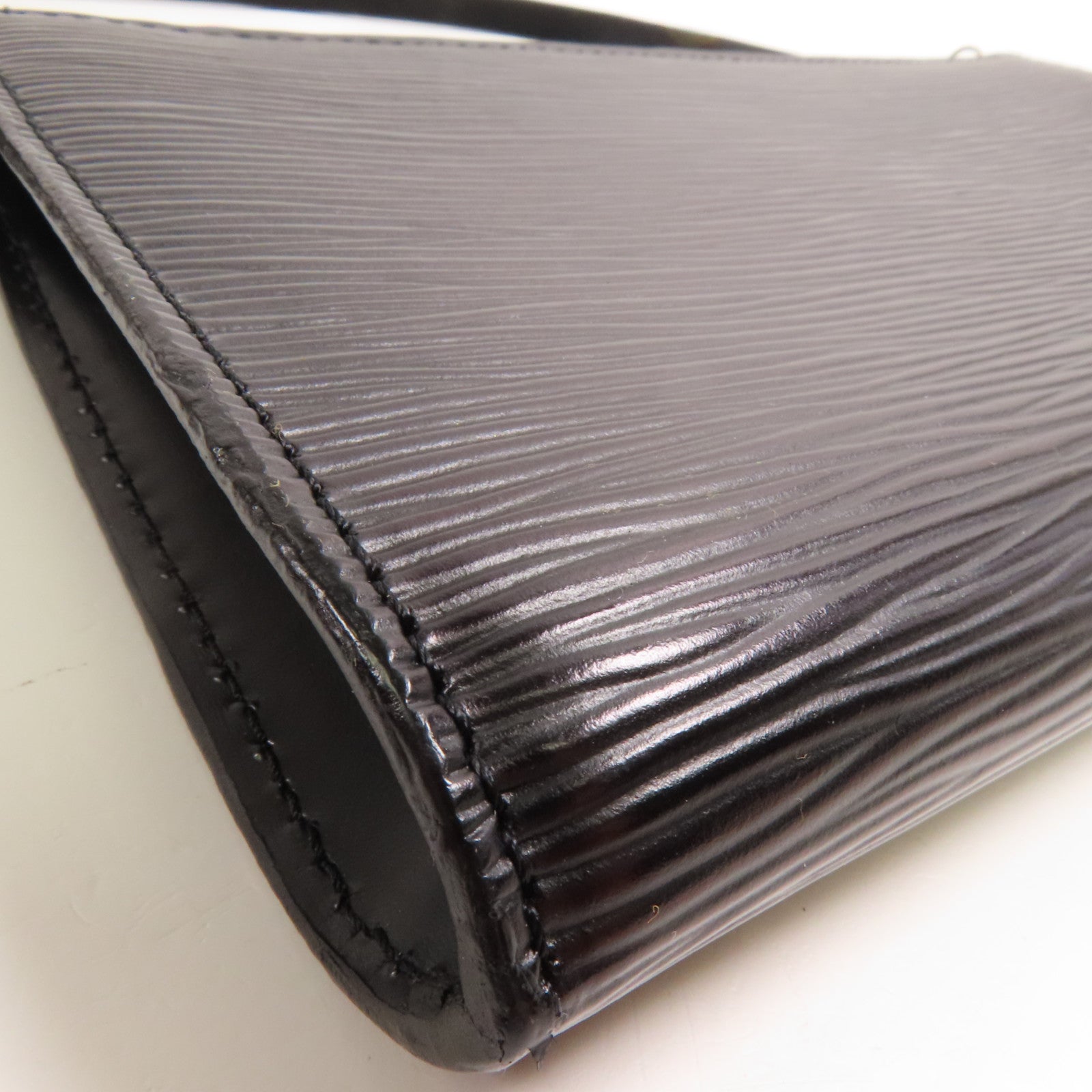 LOUIS VUITTON Epi Pochette Accessories Pouch金扣手挽袋
