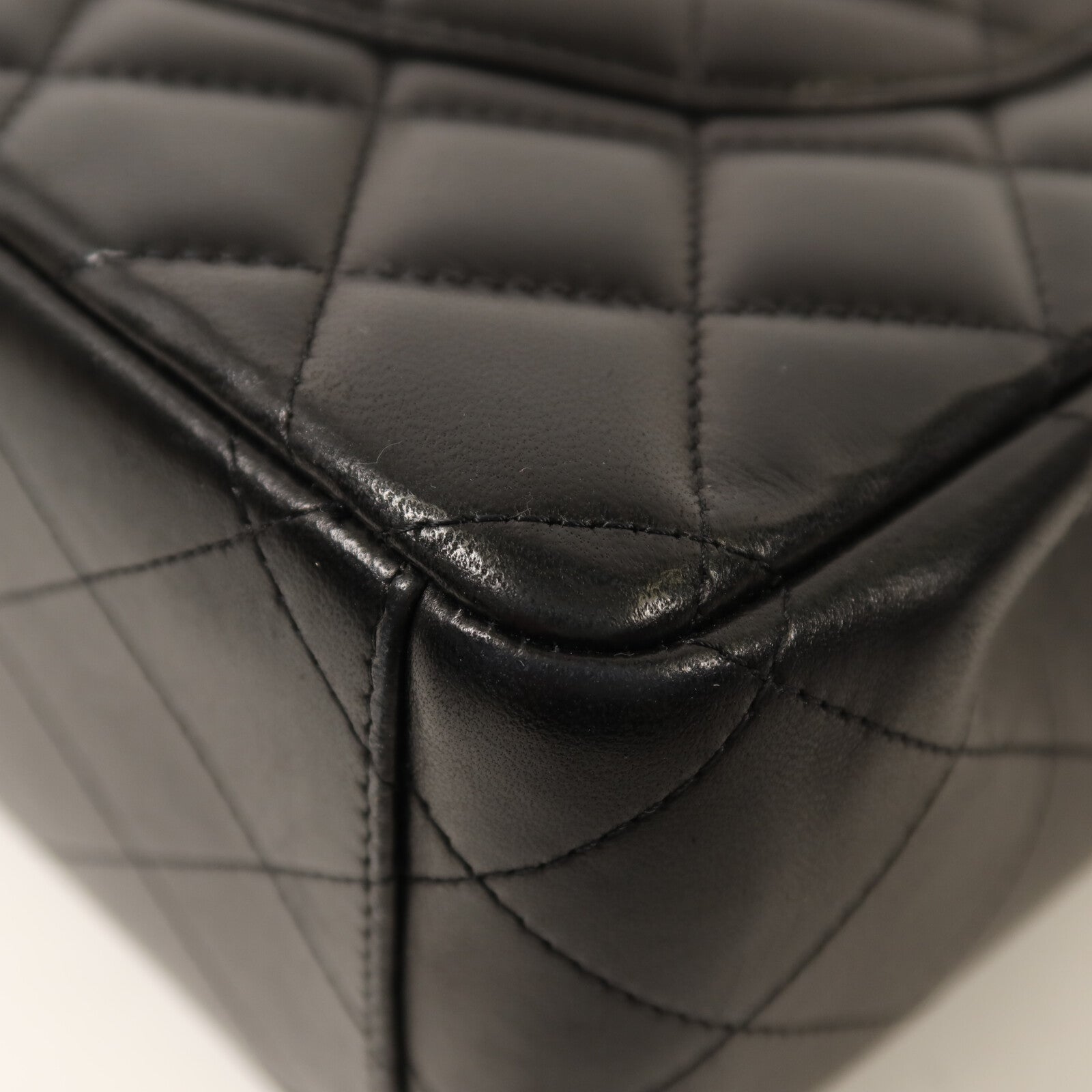 CHANEL 羊皮皮革Maxi Classic金扣鏈帶肩背袋