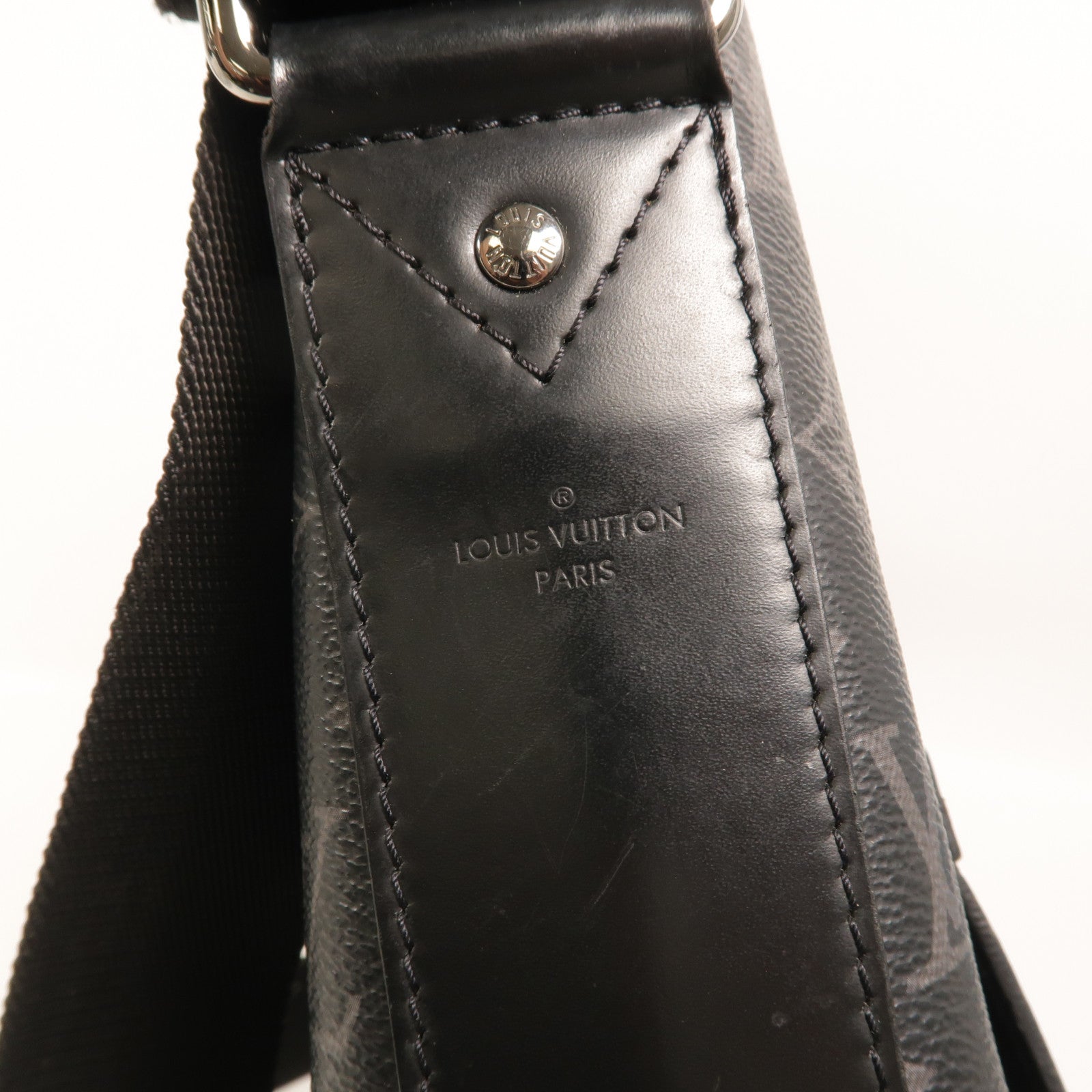 LOUIS VUITTON Monogram Eclipse Odyssey Messenger PM肩背袋