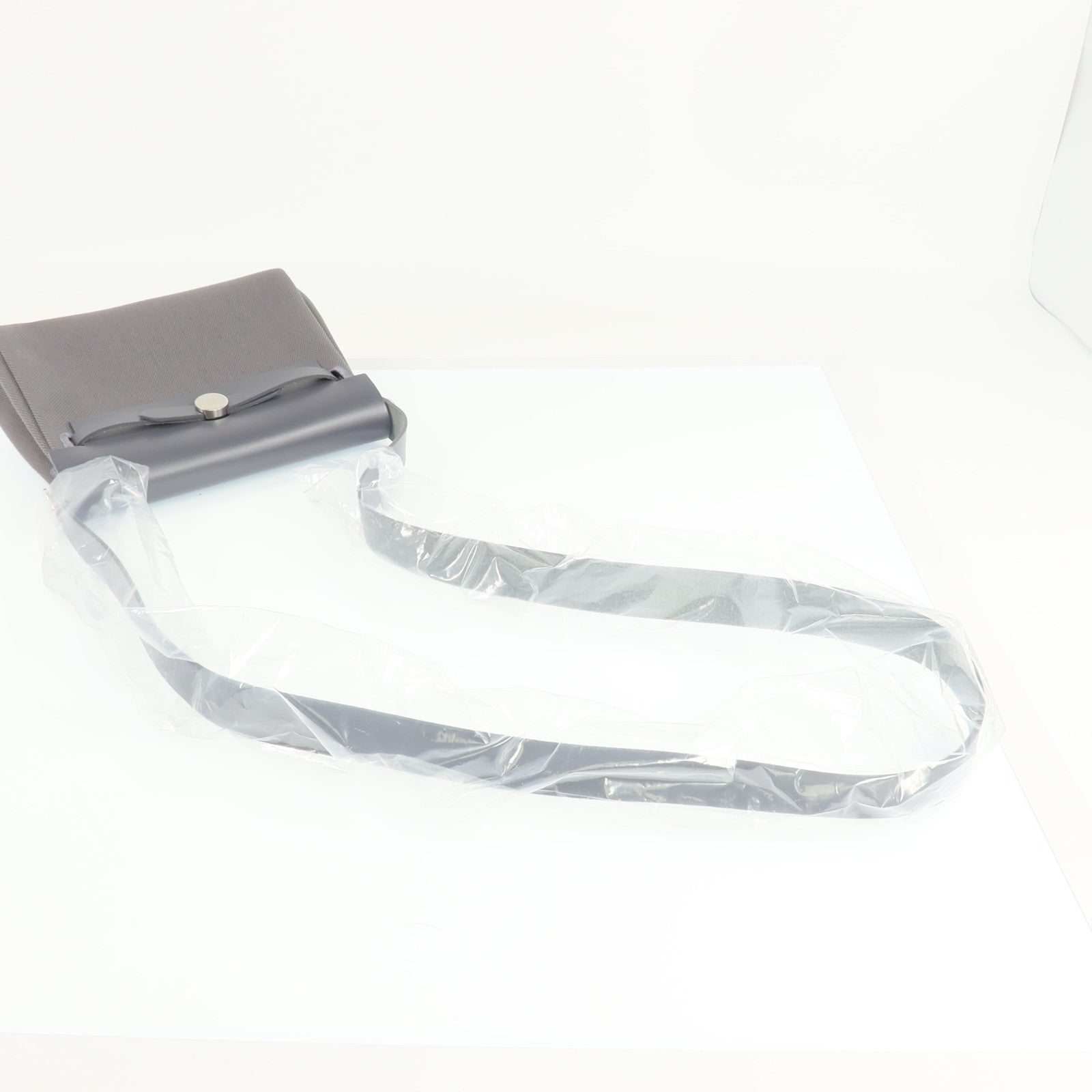 HERMES Vache Hunter皮革Mini Herbag銀扣肩背包