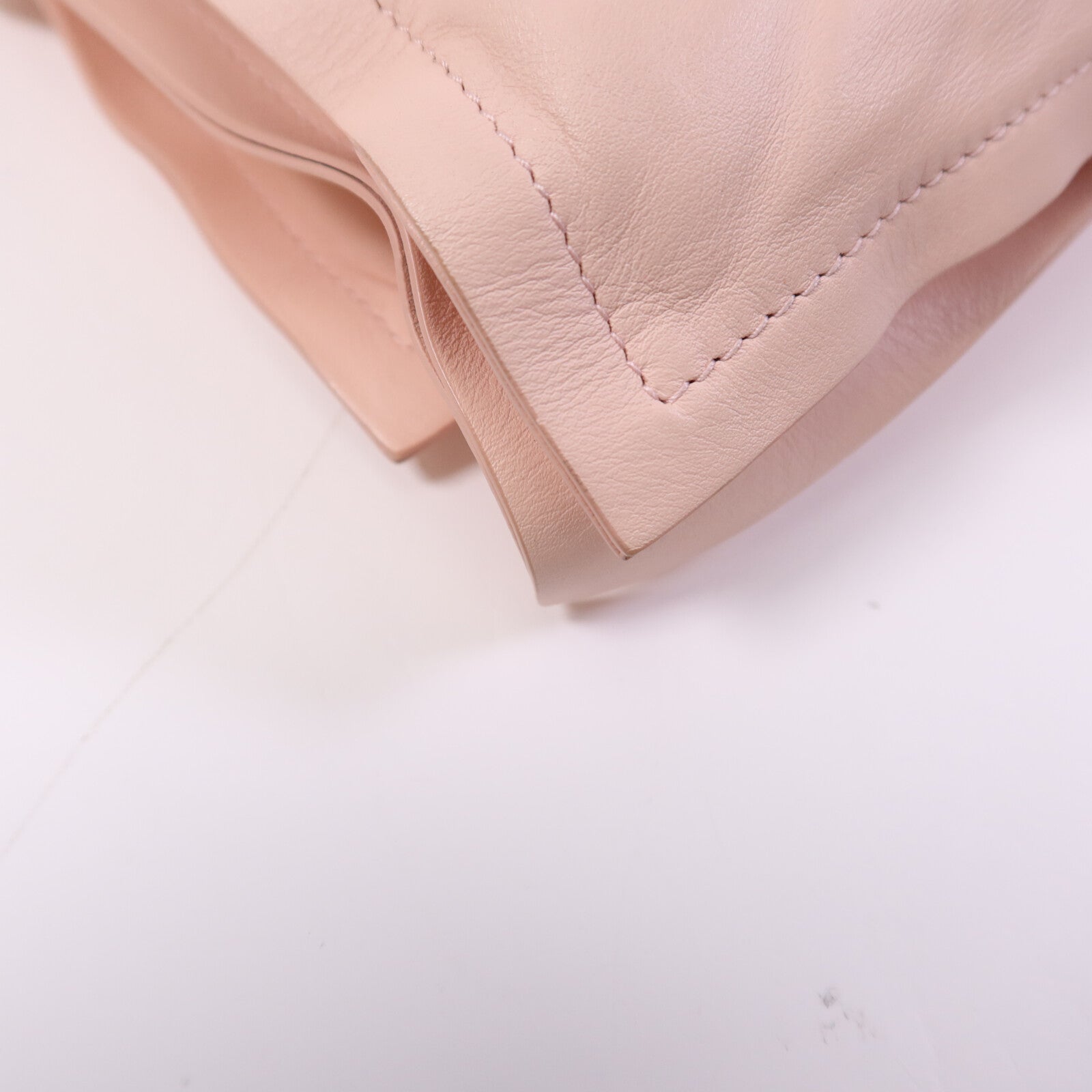 Salvatore Ferragamo 皮革Viva Bow Bag肩背袋