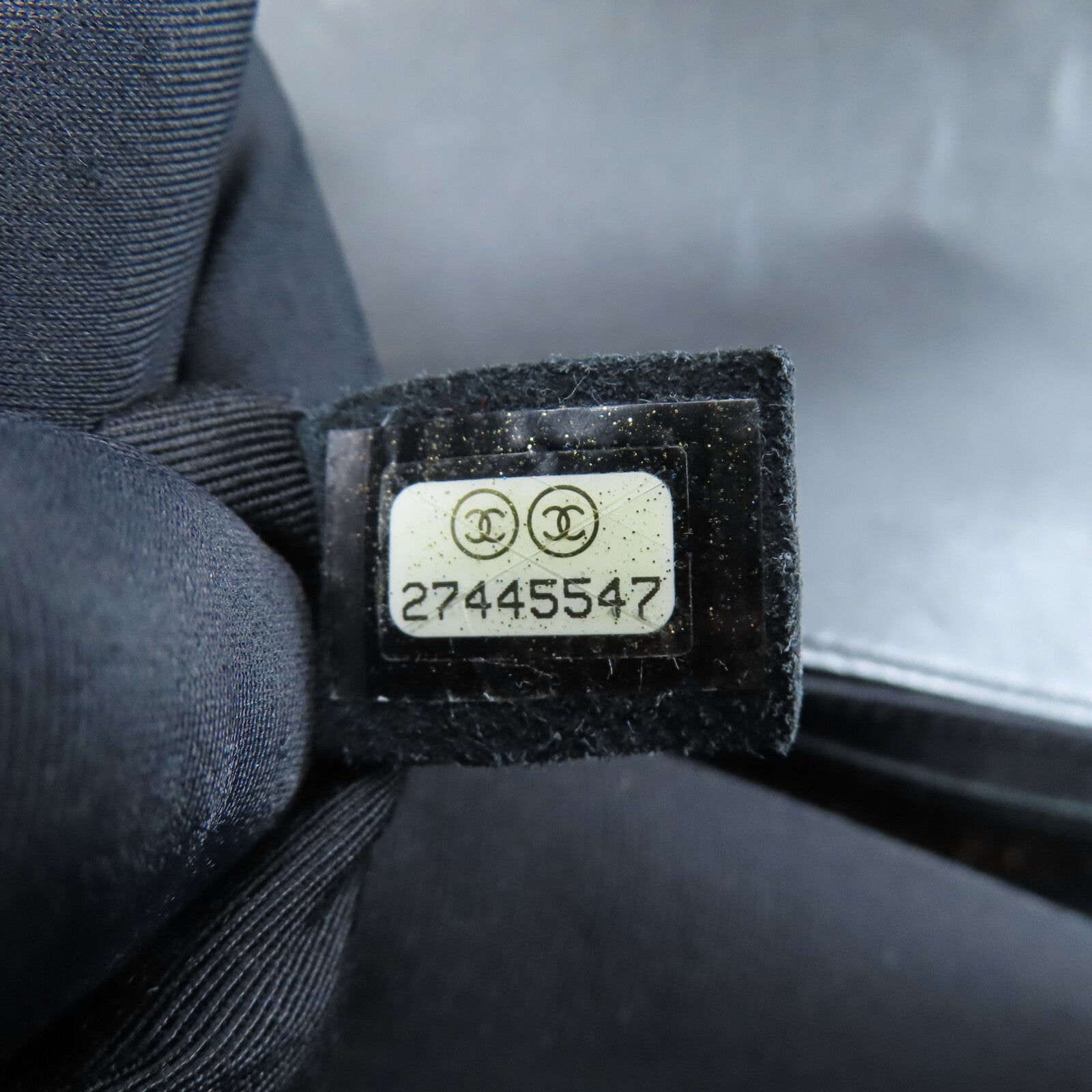 CHANEL 牛皮皮革Boy 25鏈帶肩背袋