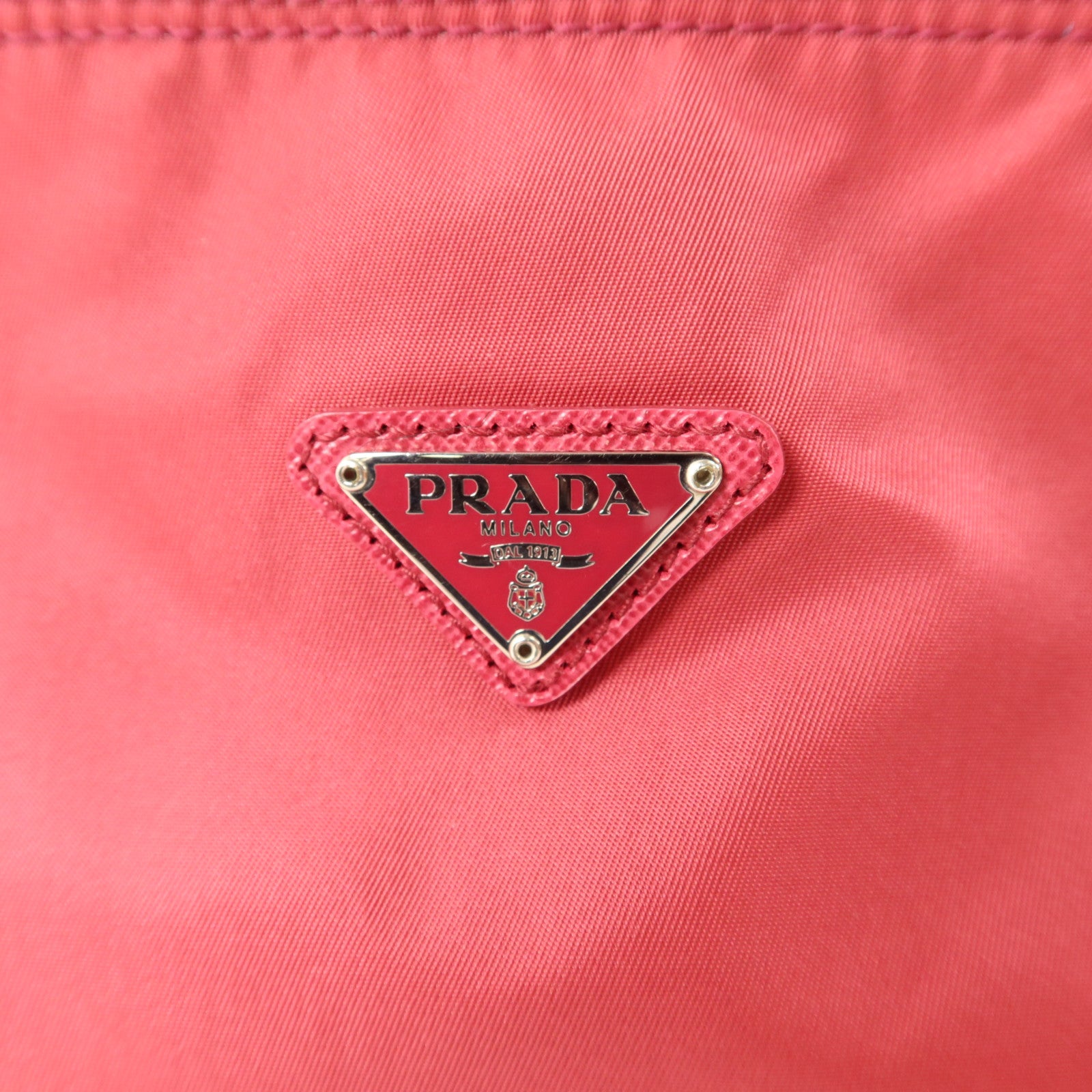 PRADA 尼龍Pouch手拿包