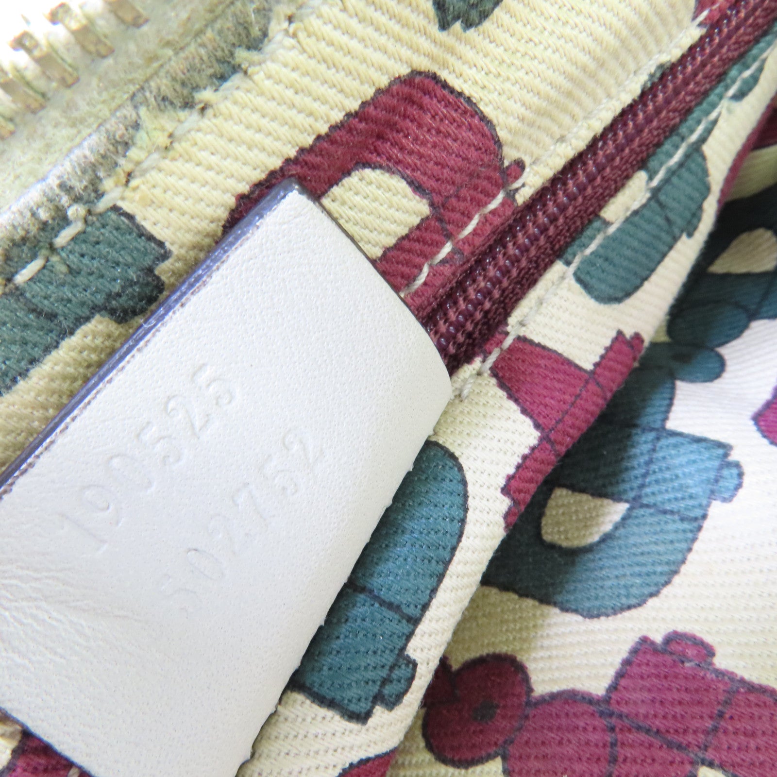 GUCCI 牛皮皮革Abbey Handbag手挽袋白色