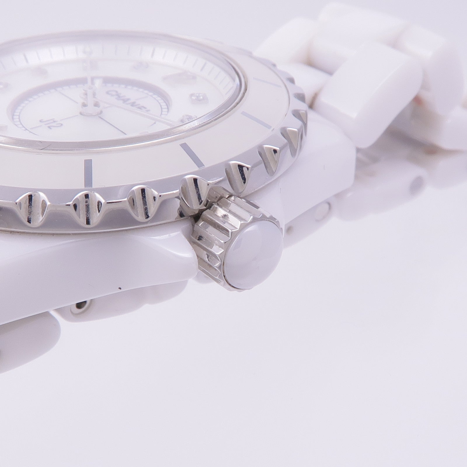 CHANEL J12 8P Diamond H2422