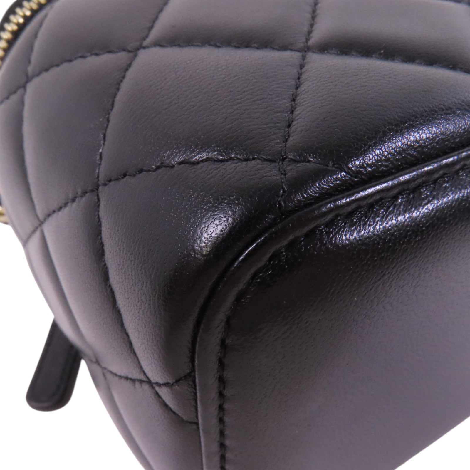 CHANEL 【激減優惠】羊皮皮革Vanity Case金扣鏈帶肩袋