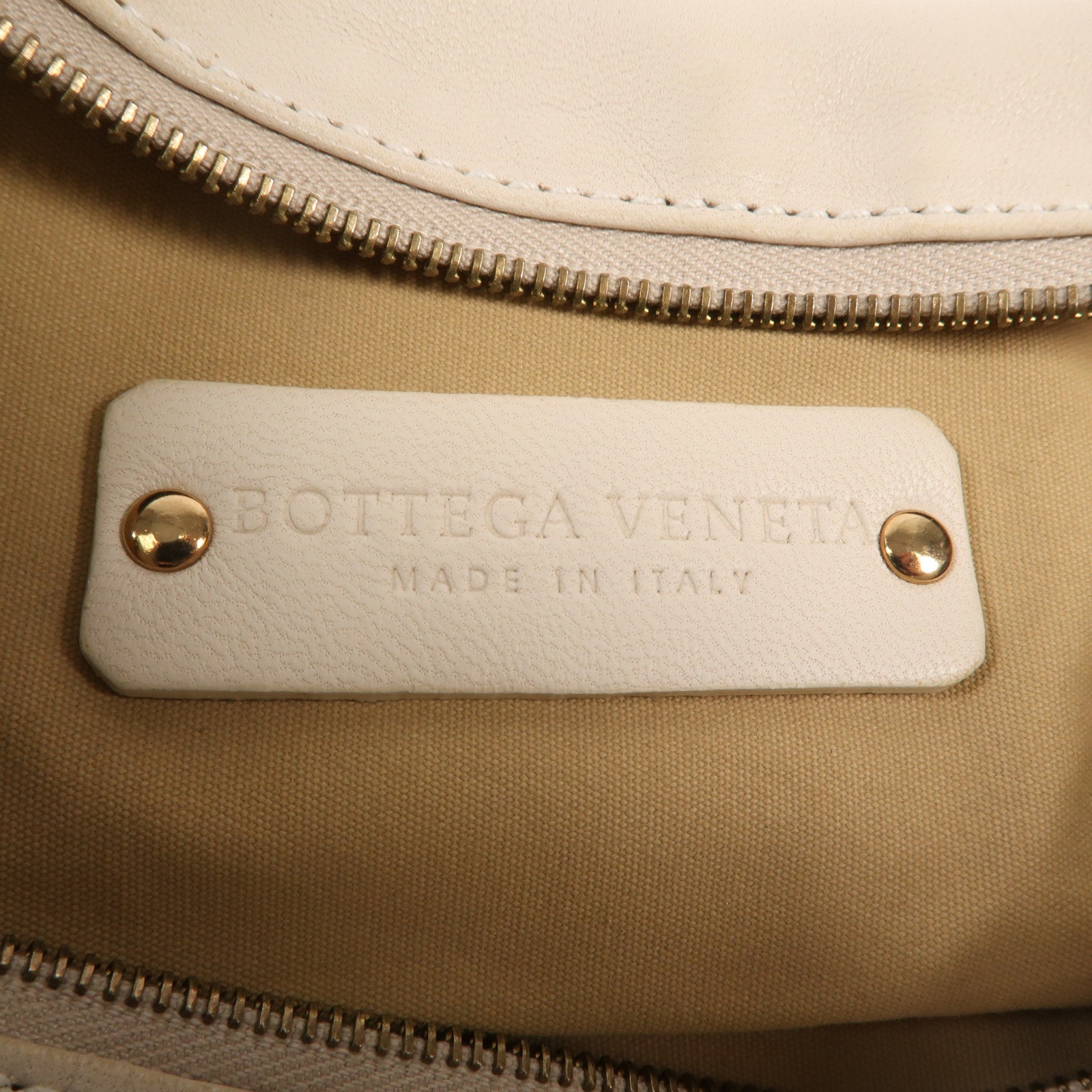 BOTTEGA VENETA 羊皮皮革Pouch手提包