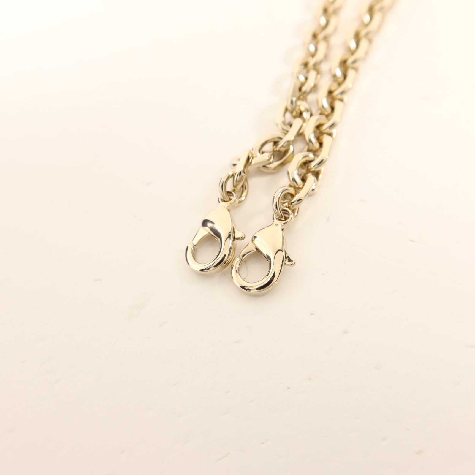 Dior 羊皮皮革Lady Dior Pouch金扣鏈帶肩背袋