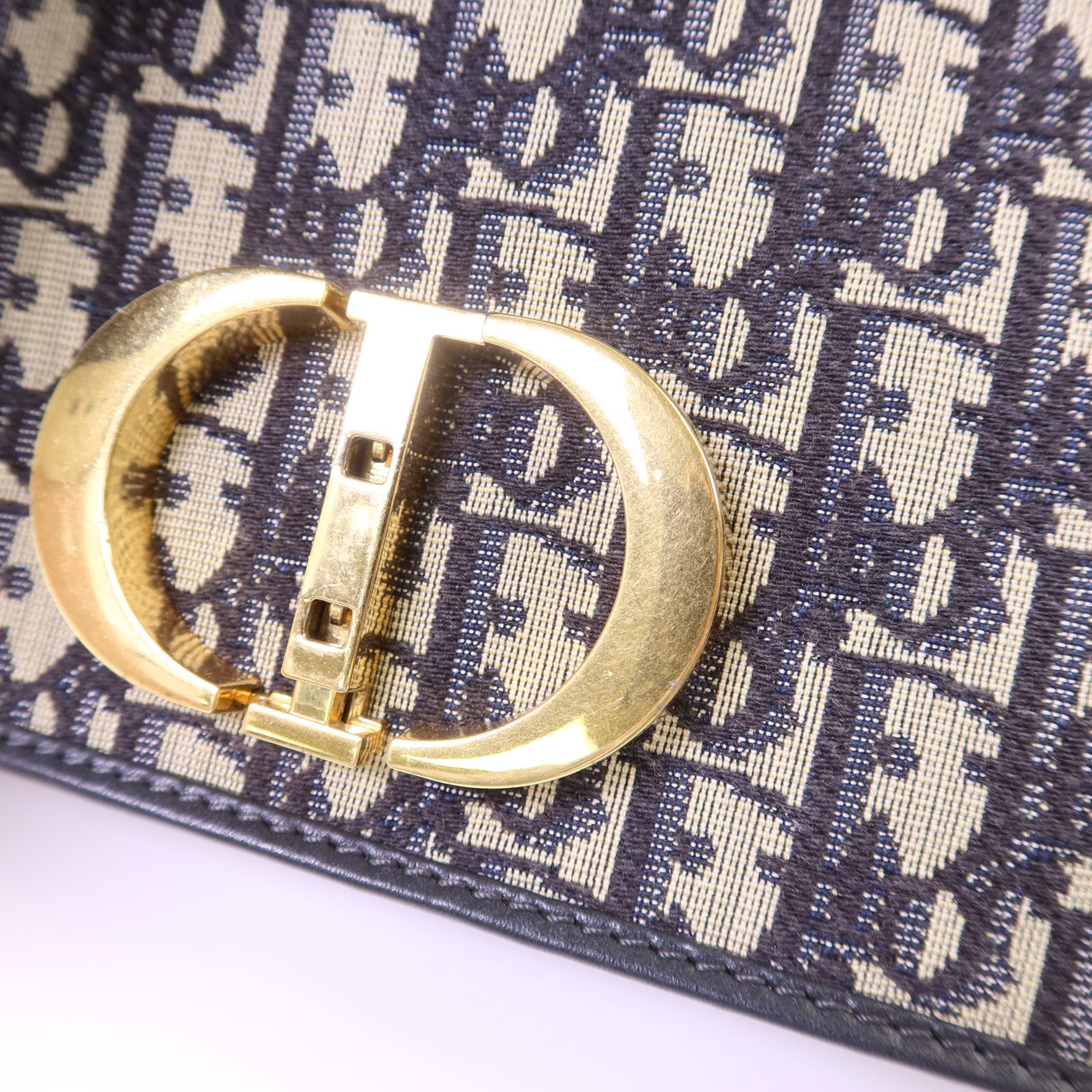 Dior 帆布Montaigne金扣肩背袋