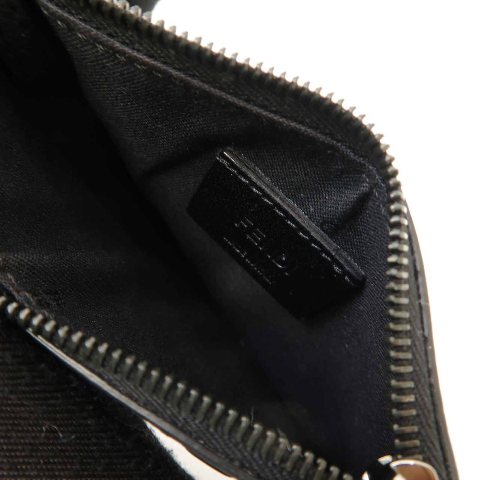 FENDI 牛皮皮革Zucca Coin/Card Case銀扣零錢包/卡片套黑色