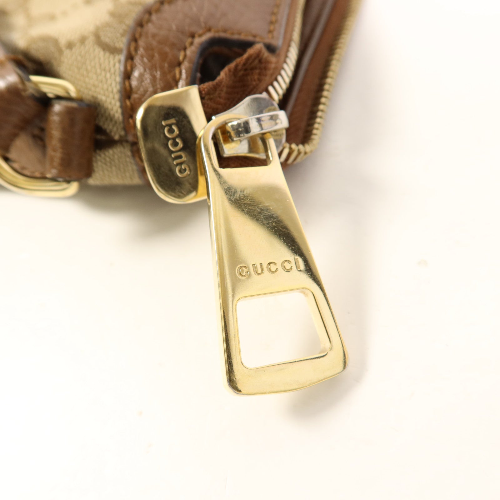 GUCCI 帆布/皮革Bree Micro Hobo金扣肩背袋