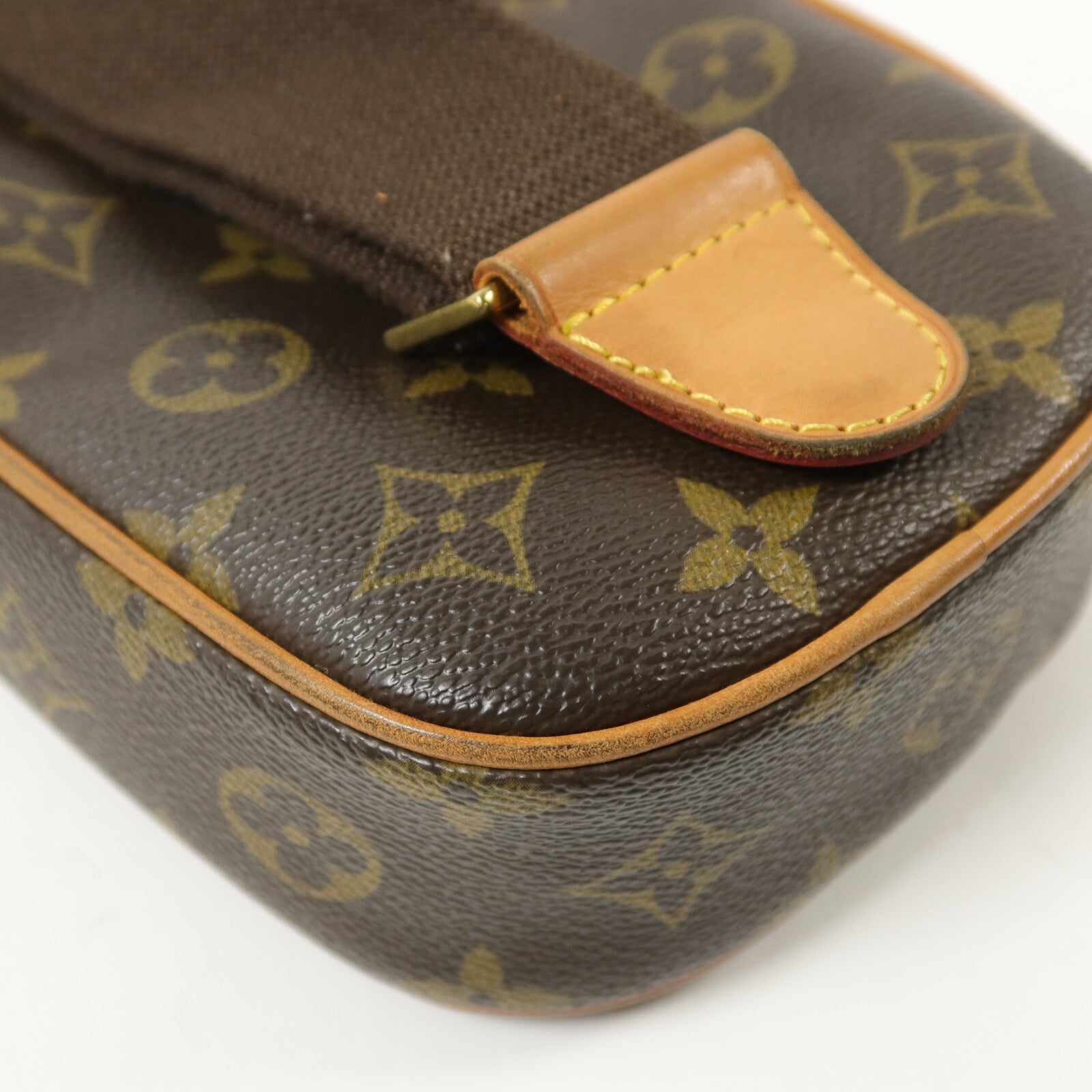 LOUIS VUITTON Monogram Pochette Gange肩背袋
