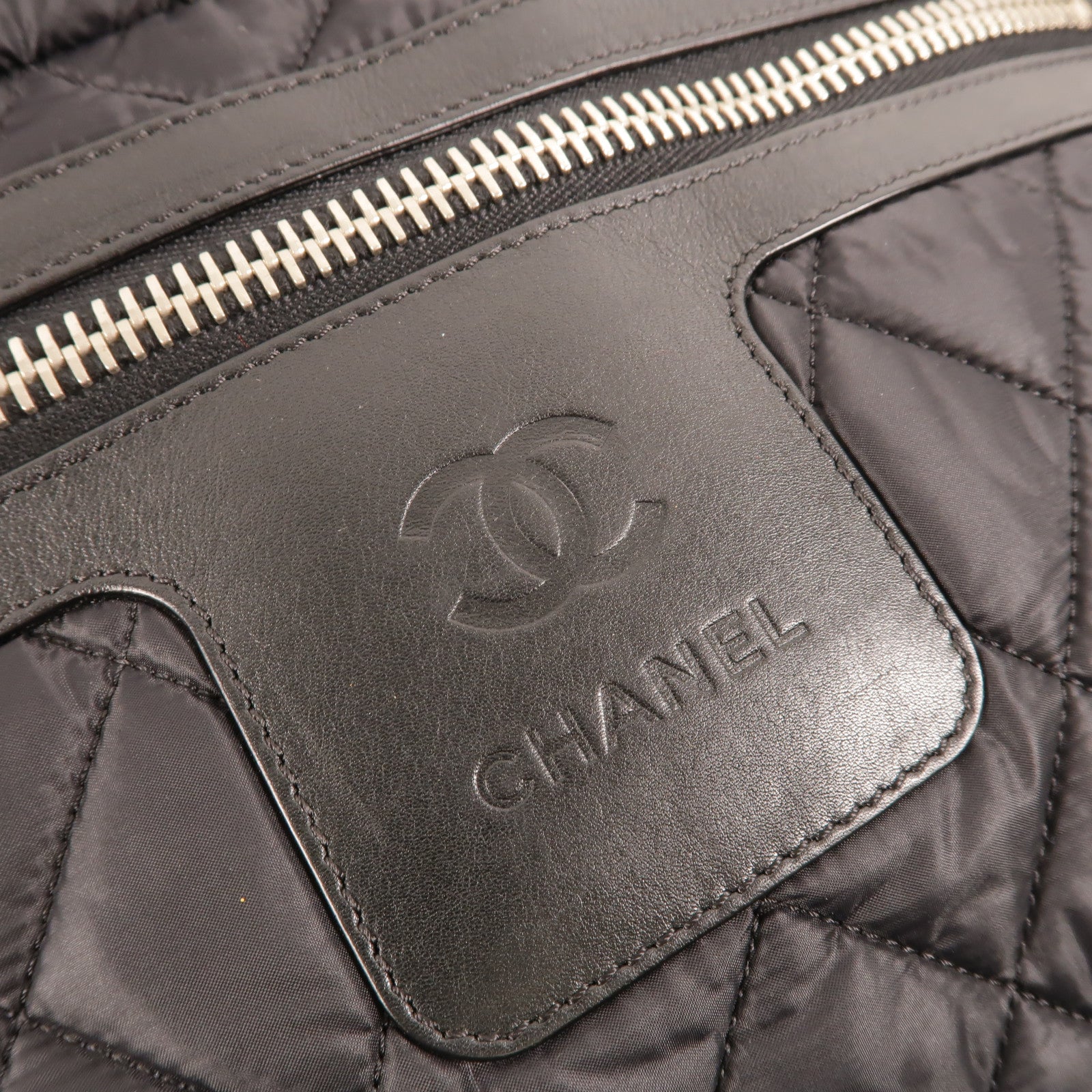 CHANEL 尼龍Coco Cocoon手挽袋