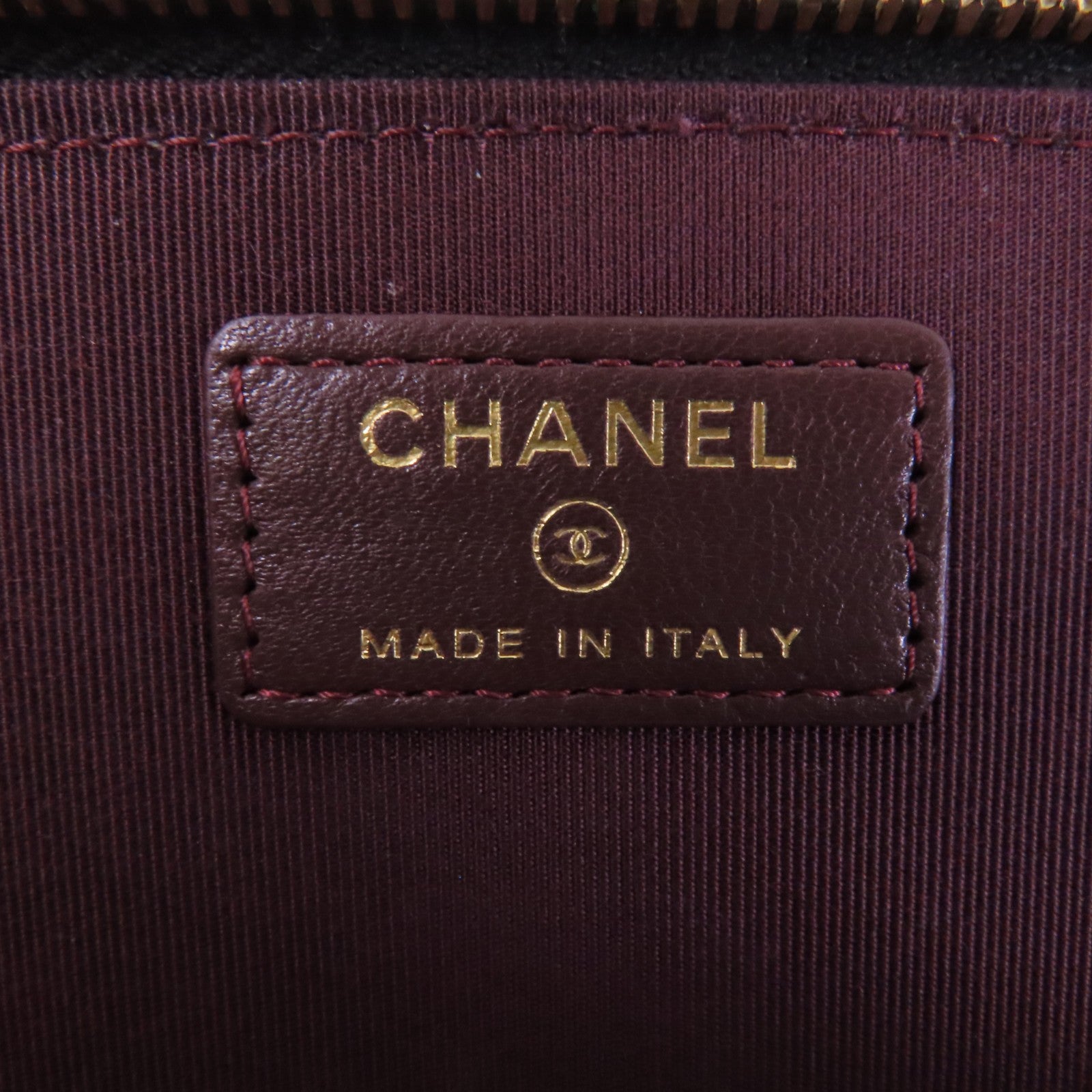 CHANEL 【激減優惠】羊皮皮革Vanity Case金扣鏈帶肩袋