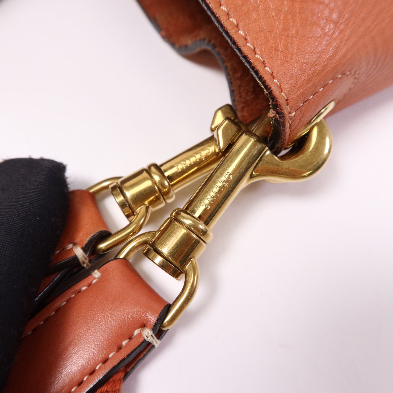 CELINE 牛皮皮革Shoulder Bag金扣肩背袋