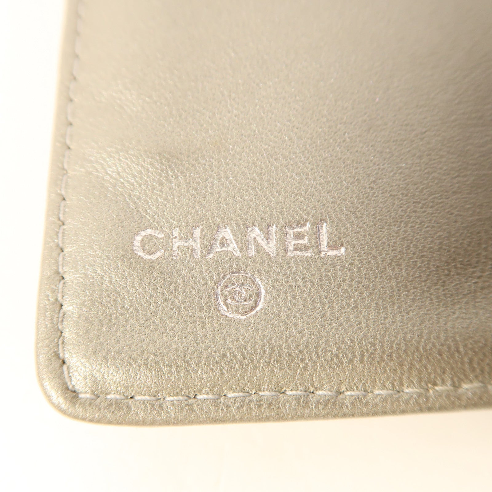 CHANEL 羊皮皮革Long Bifold Wallet銀扣長錢包